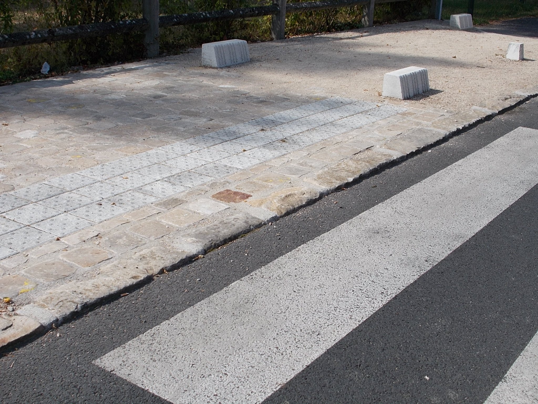 Samoreau 77210 BEV pas assez contratsée