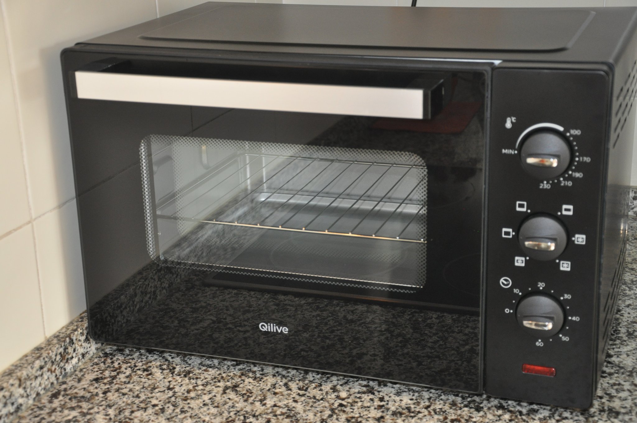 + four à pizzas, idéal pour les soirées.