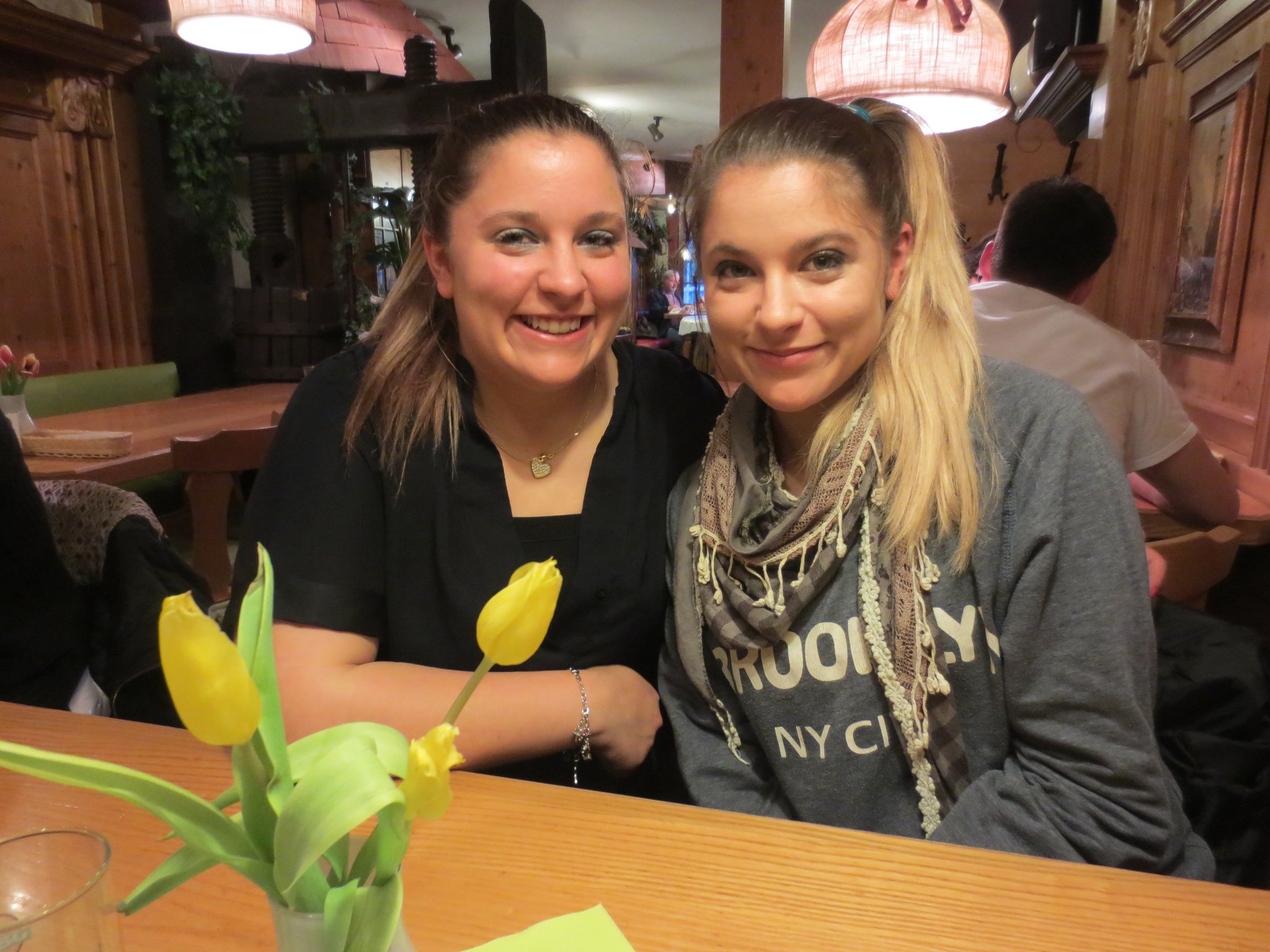 Geselliges Beisammensein im Restaurant Hechinger in Oberhausen