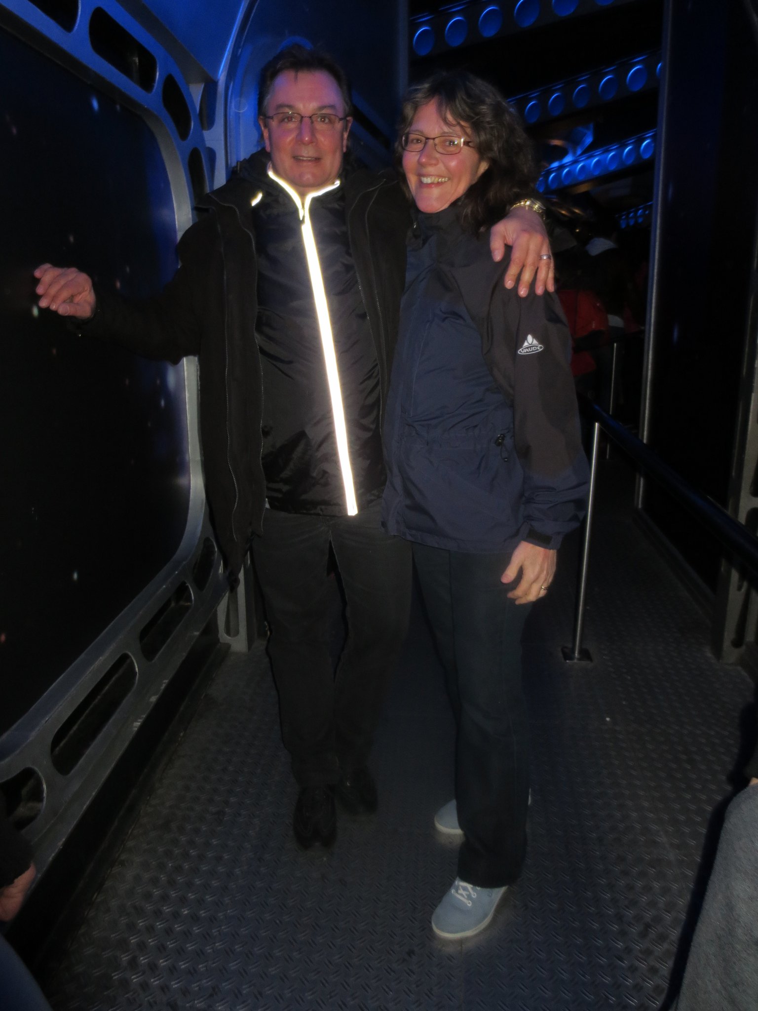 Die Silberkugel, in der die Achterbahn "Eurosat" zum Flug ins Weltall startet, ist das Wahrzeichen des Quartier Français