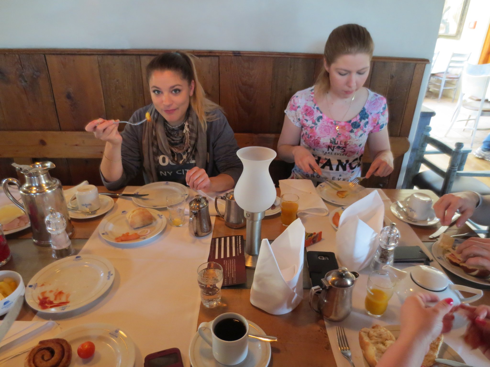 Morgenessen im 4-Sterne Superior Erlebnishotel „Santa Isabel“; Vorfreude auf einen weiteren Tag im Europa-Park