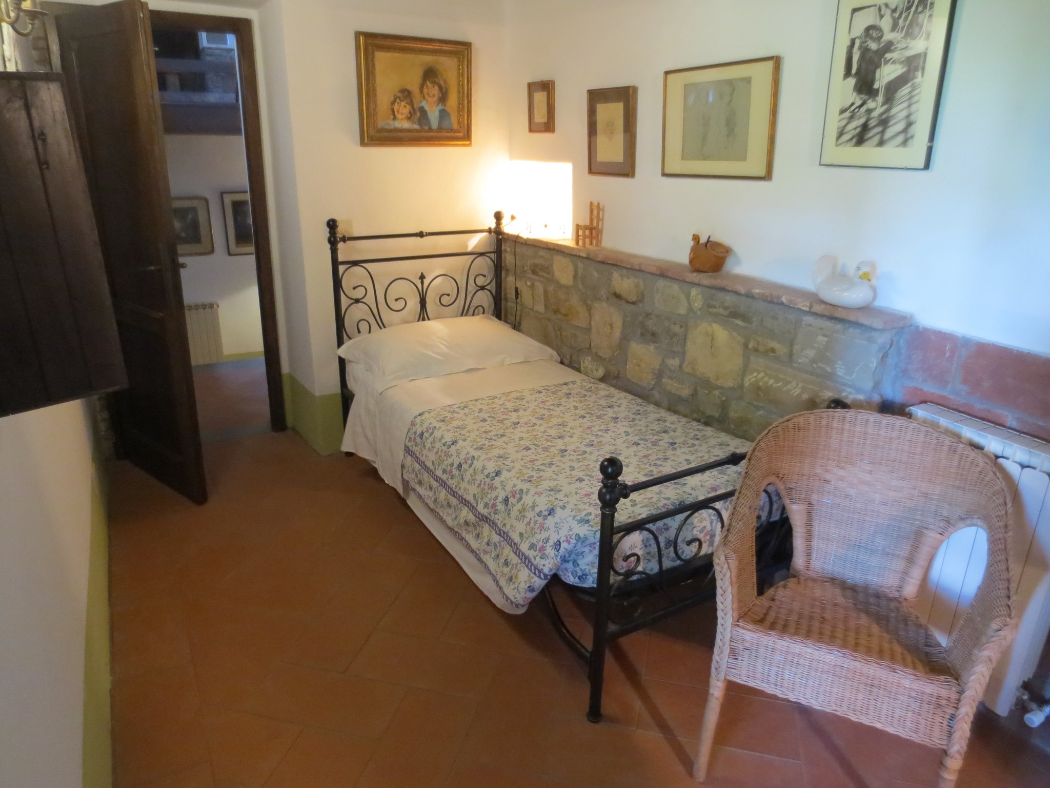 Unser Ferienanwesen: Villa Casale di Renata, Loc. La Casa (Rassina) - 270 qm Innenraum (Einzelschlafzimmer)