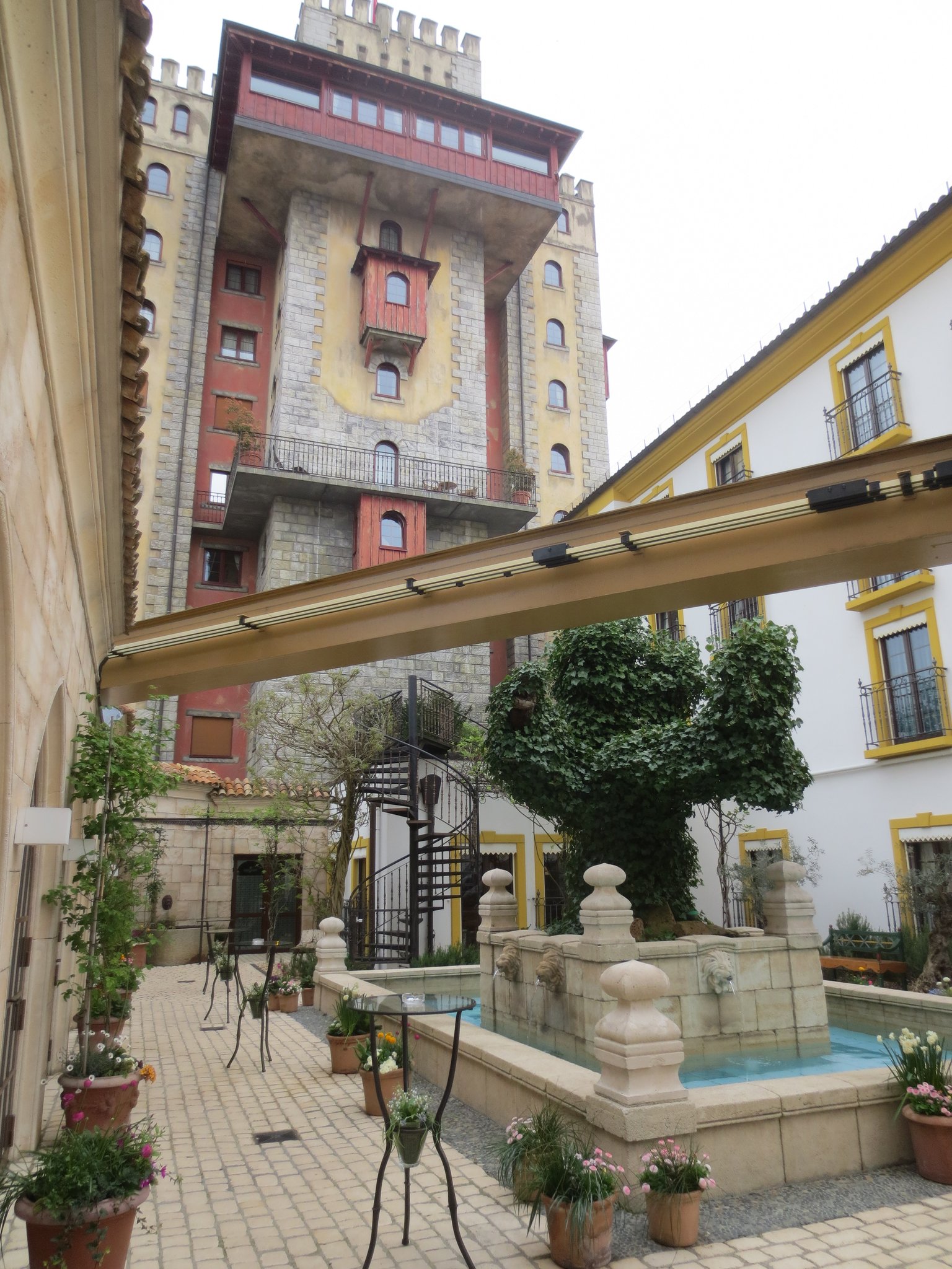 4-Sterne Superior Erlebnishotel „Santa Isabel“, ...im Jardim Azeitonas (Olivengarten)