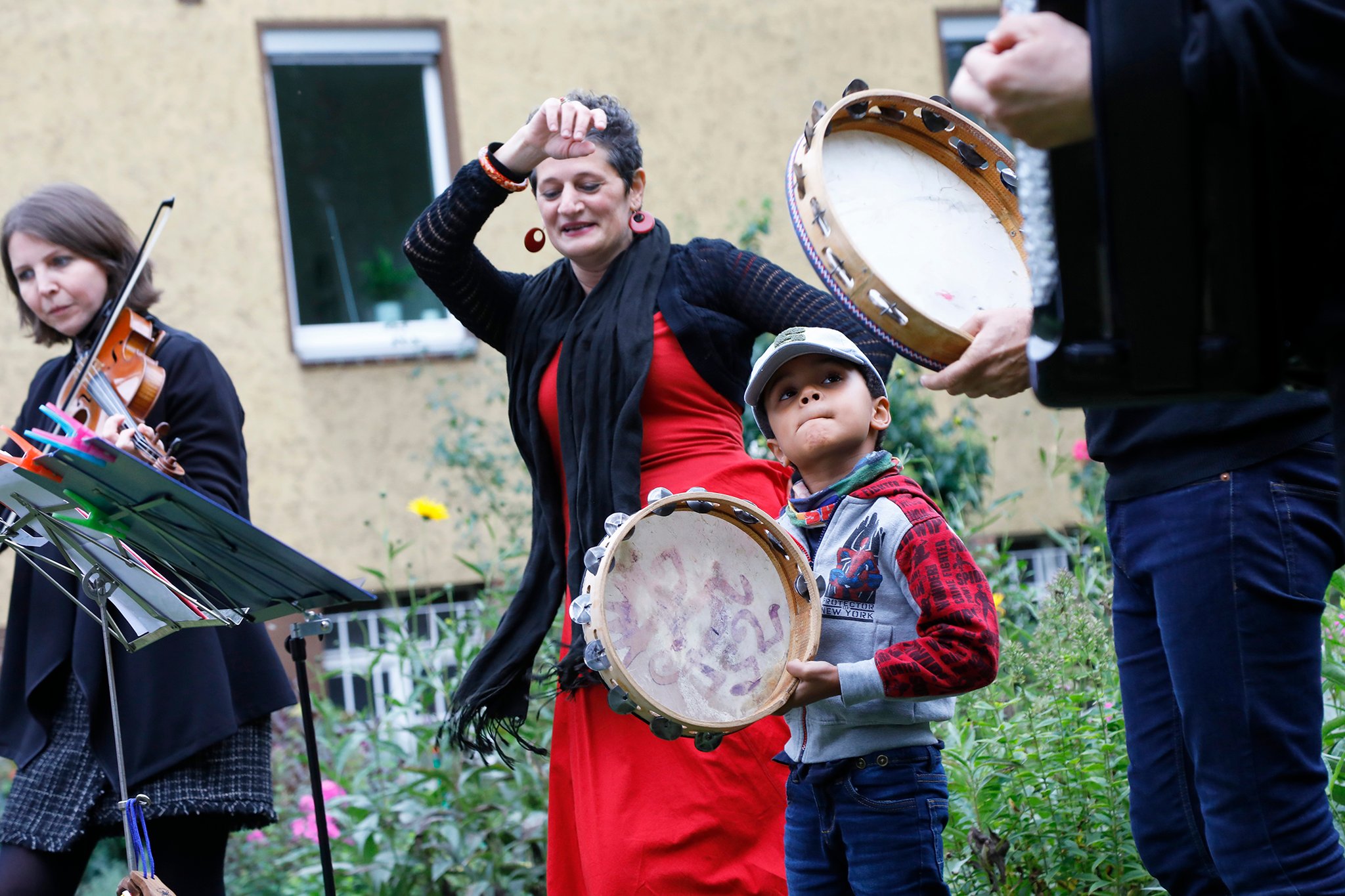 "Taranta Djus" im Klostergarten der Kath. Kirchengemeinde St. Rita, Foto: Antonia Richter (gatonia.de)