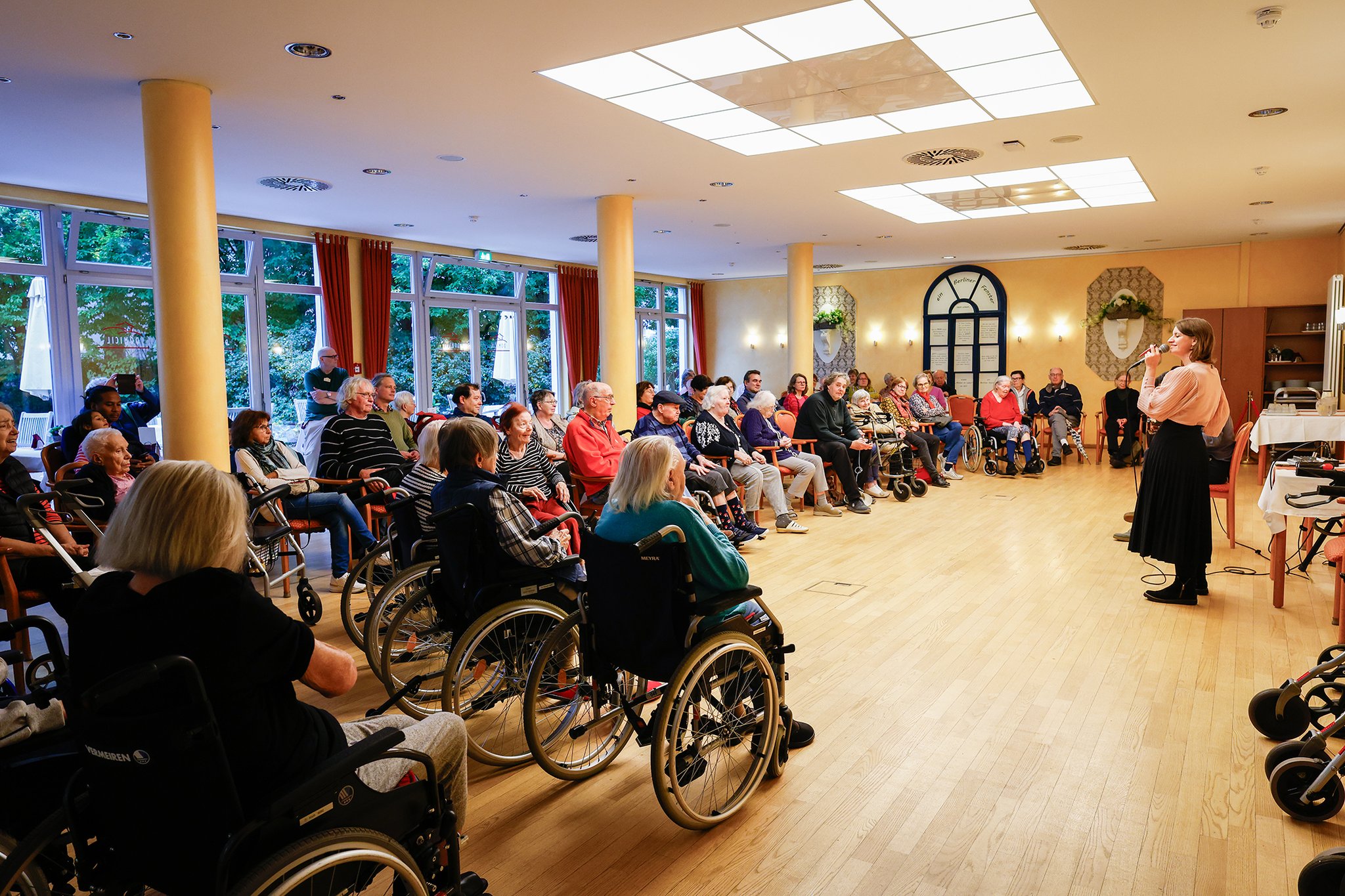 "Babel Collage" im Domicil Seniorenpflegeheim, Foto: Antonia Richter