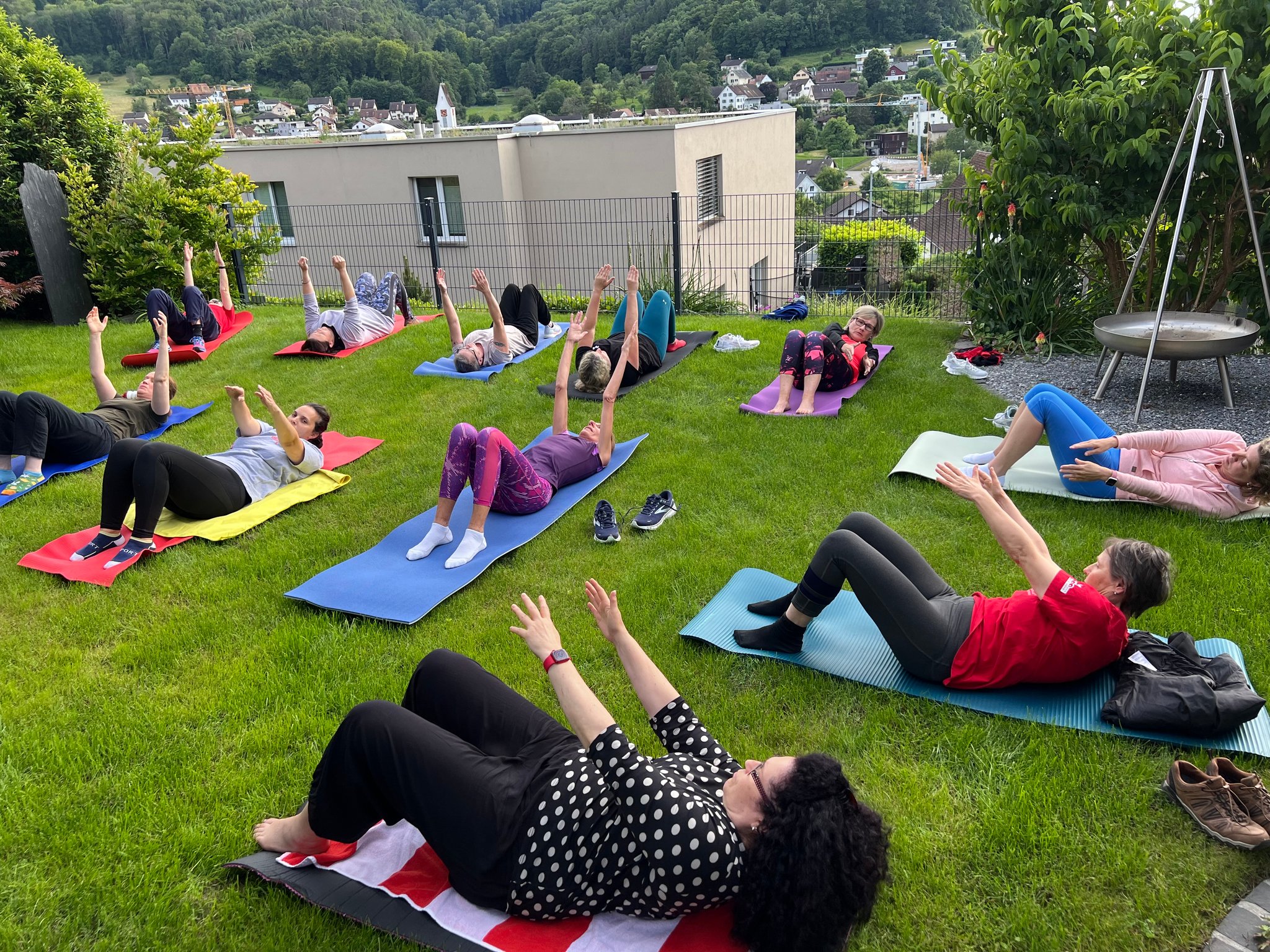 Pilates im Garten 