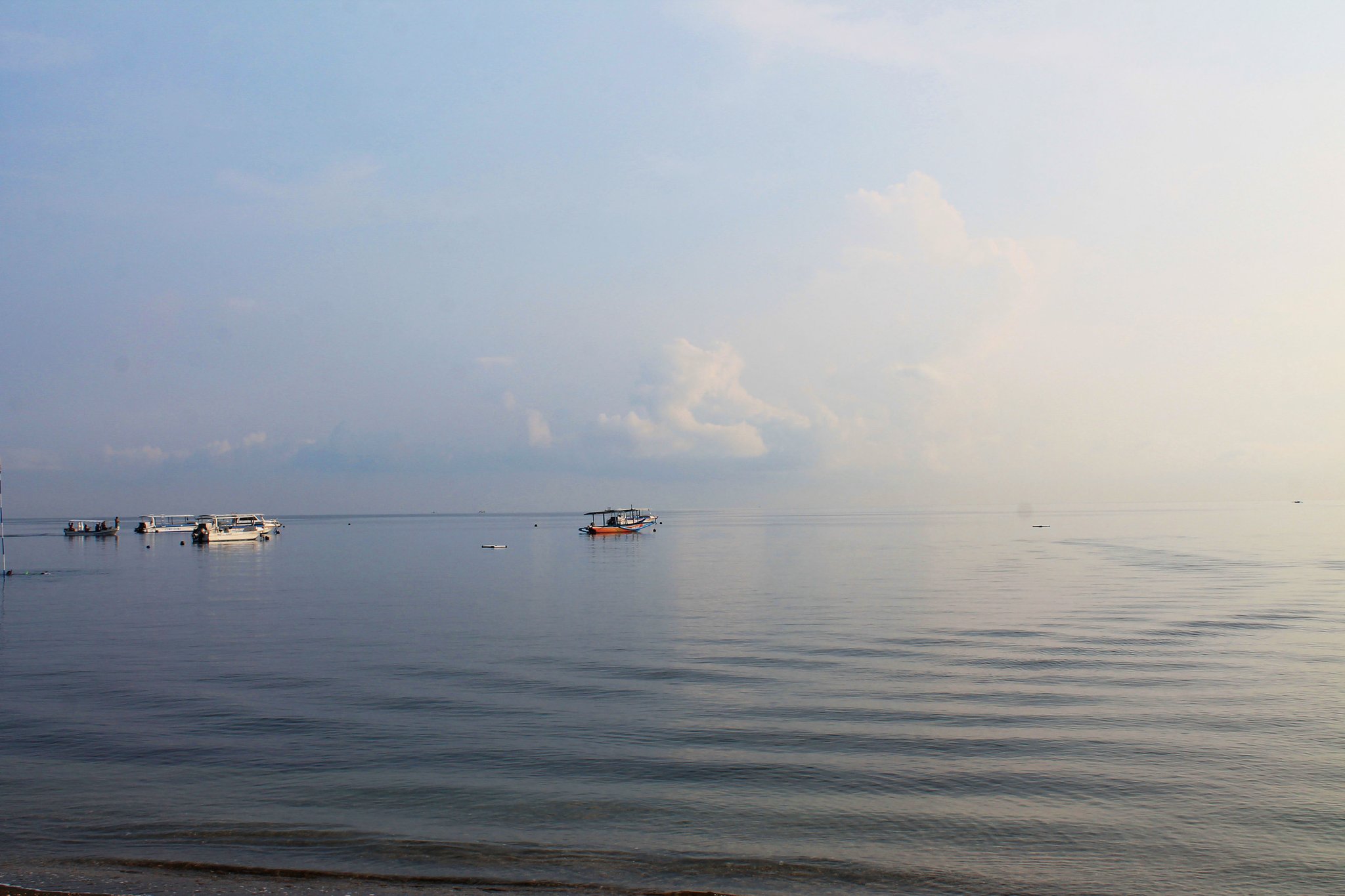 Danau Tour: A scooter adventure in complete serenity.