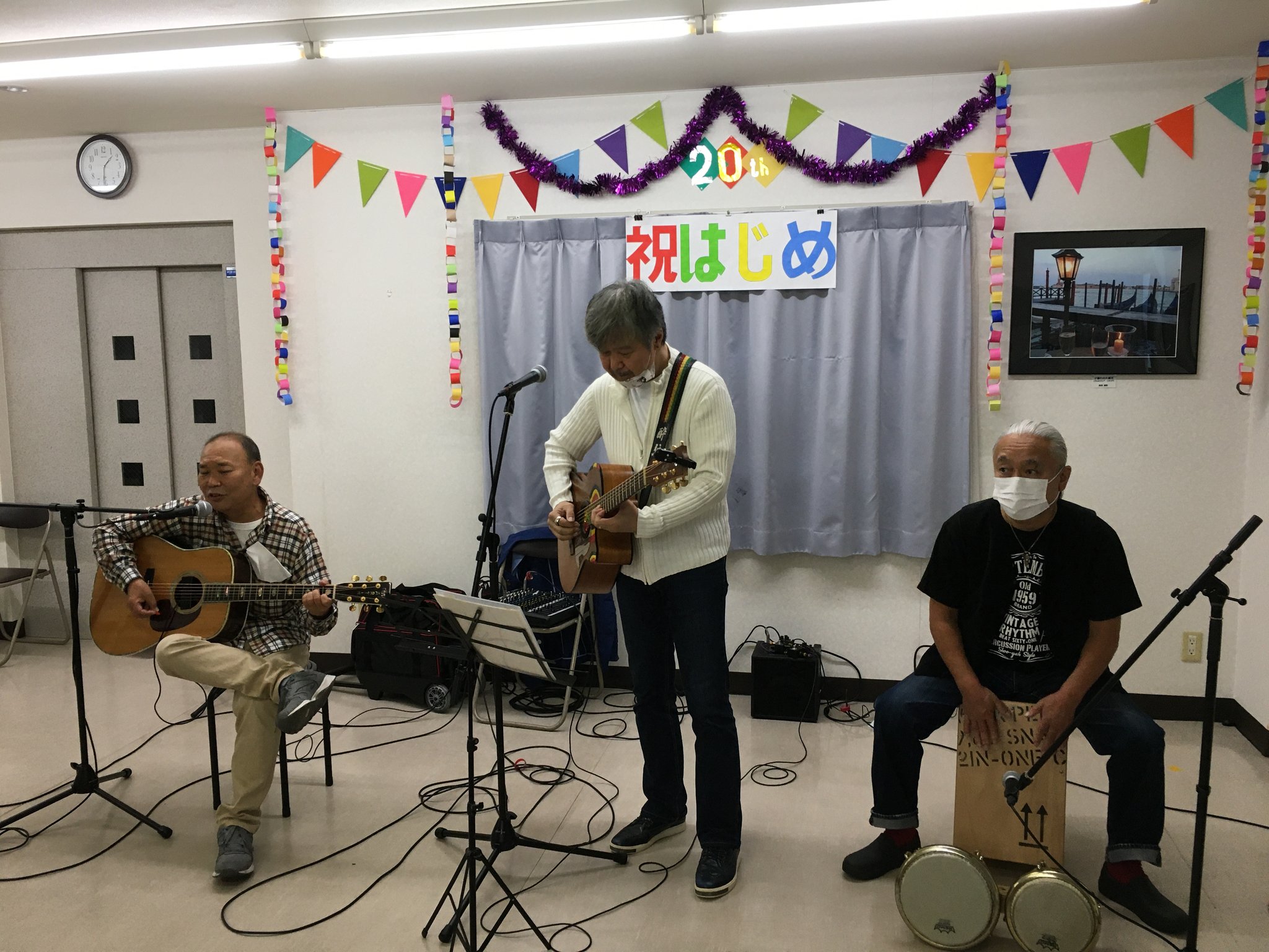 開院20周年を記念して、パーティーを開きました。１年前から計画を立て、患者さん達を招いて盛大に行う予定でしたが、コロナ禍で内輪だけになってしまいました。