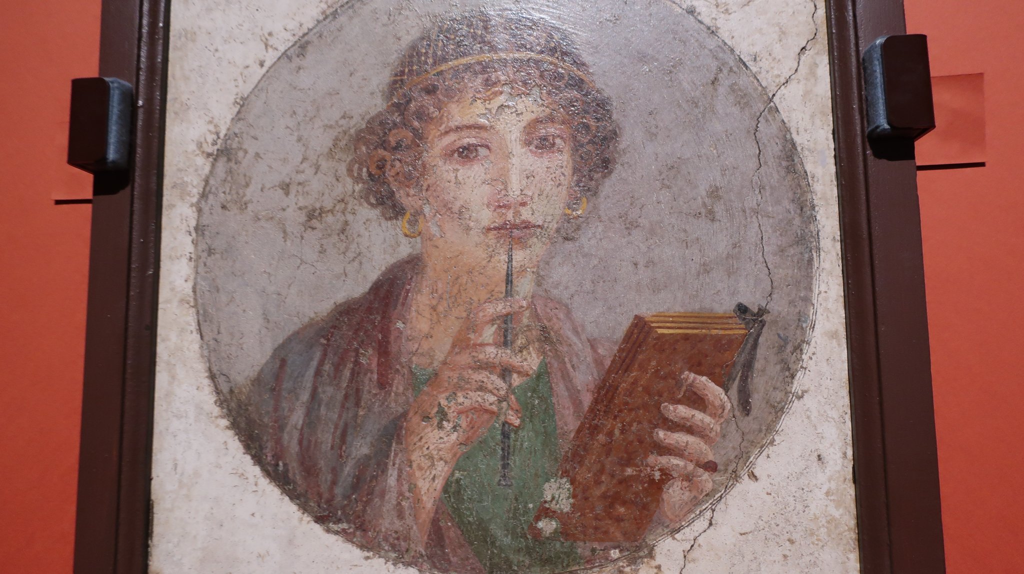 古代ギリシャ レスボス島の詩人サッフォー。レスビアンとして有名です。