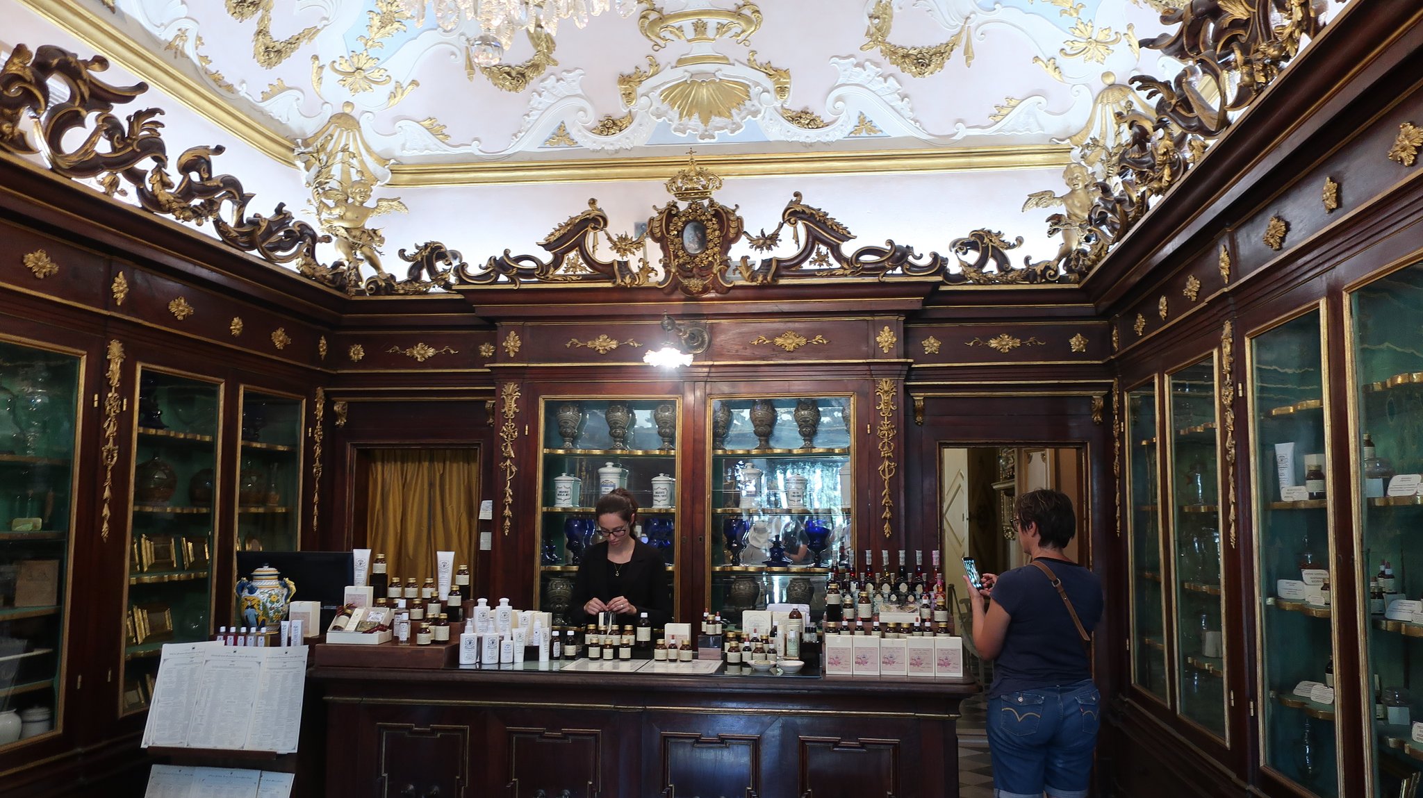 サンタ・マリア・ノヴェッラ薬局