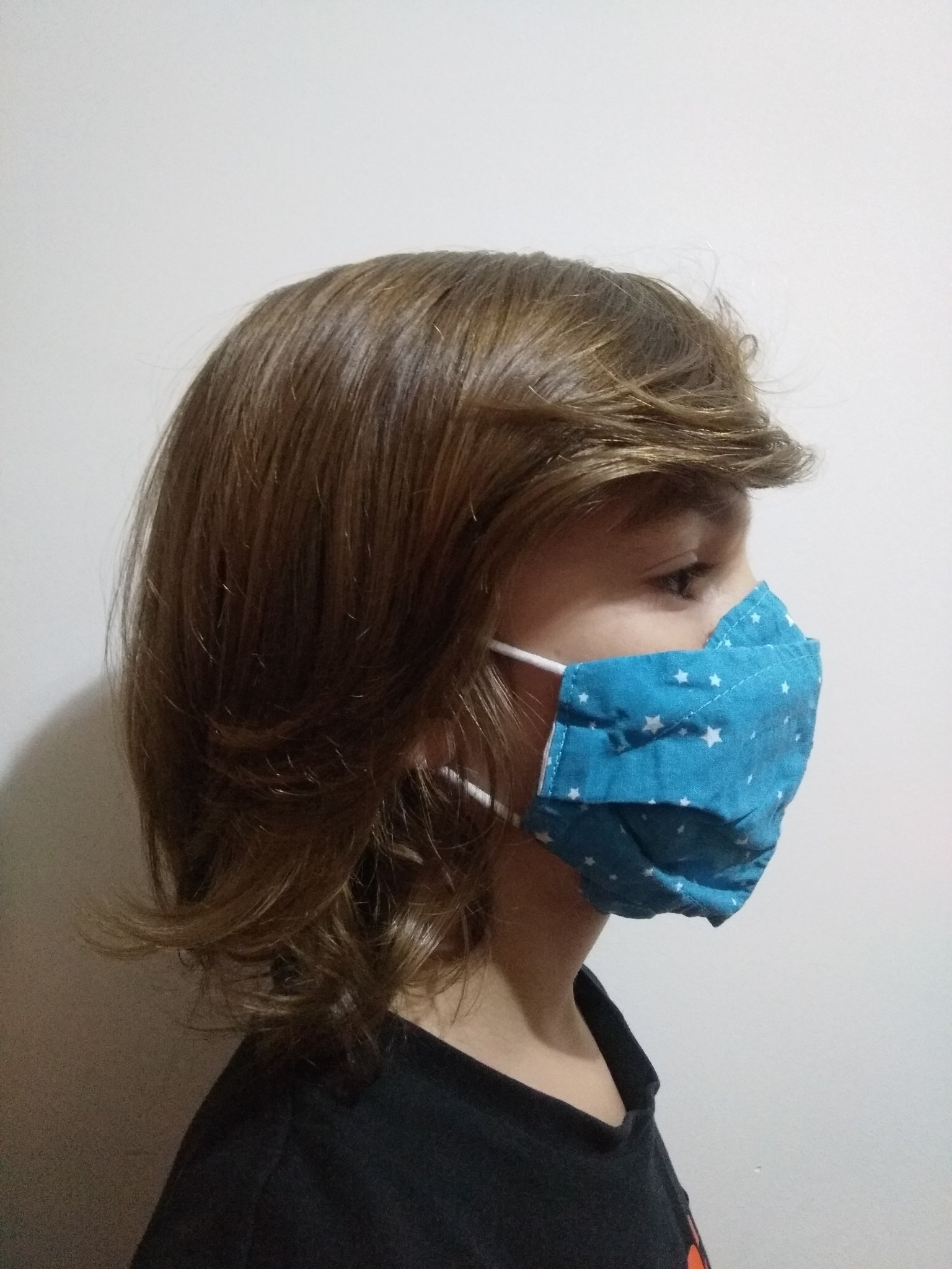 Masque AMÉLIORÉ ADULTE sur enfant de 8 ans