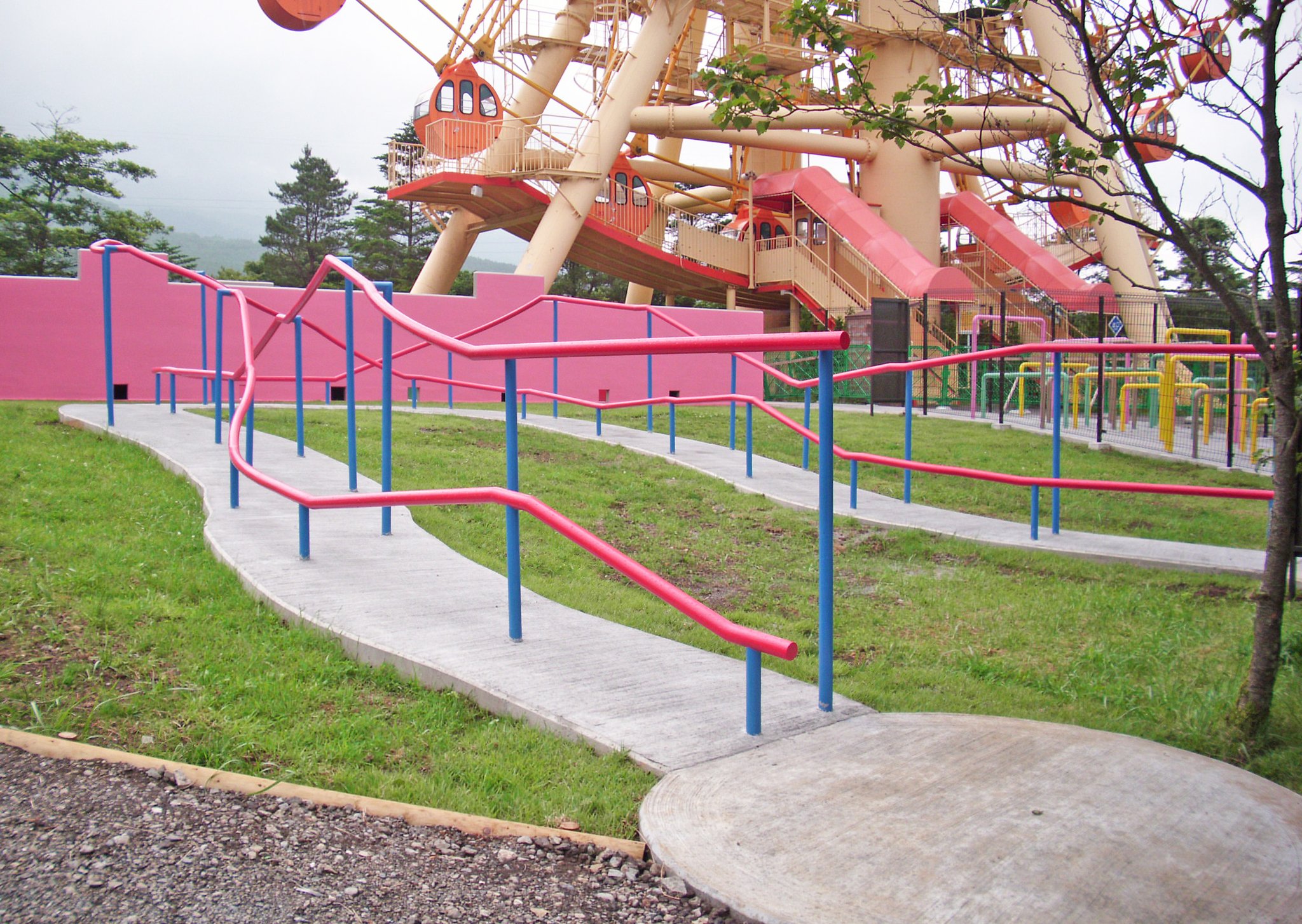 アスレチック遊具（静岡県裾野市）