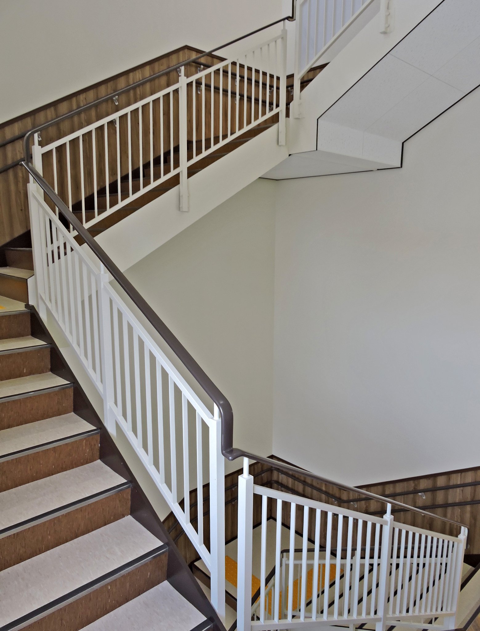 スーパー 階段手摺（兵庫県西宮市）