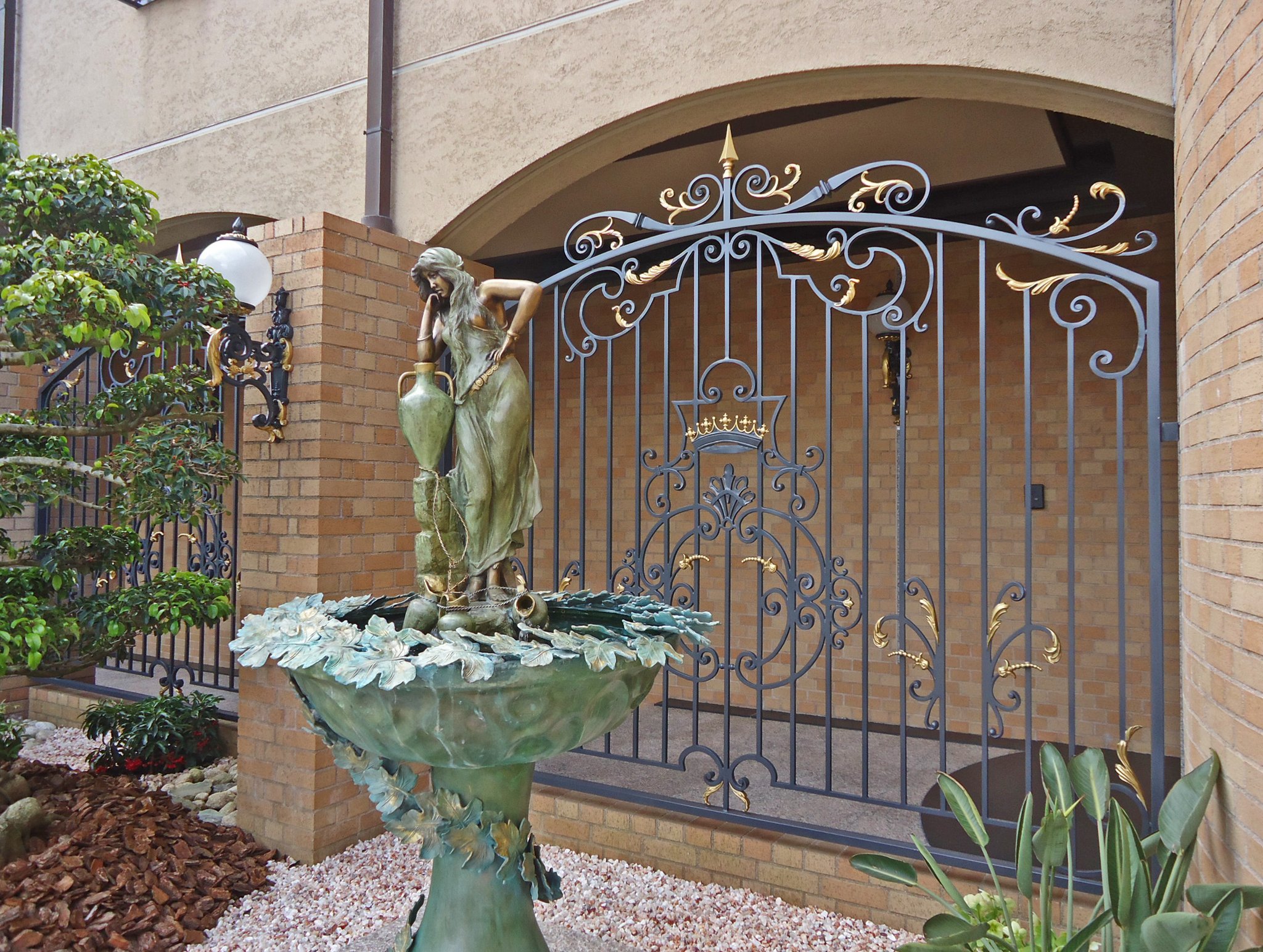 ゲストハウス 面格子（大阪府堺市）