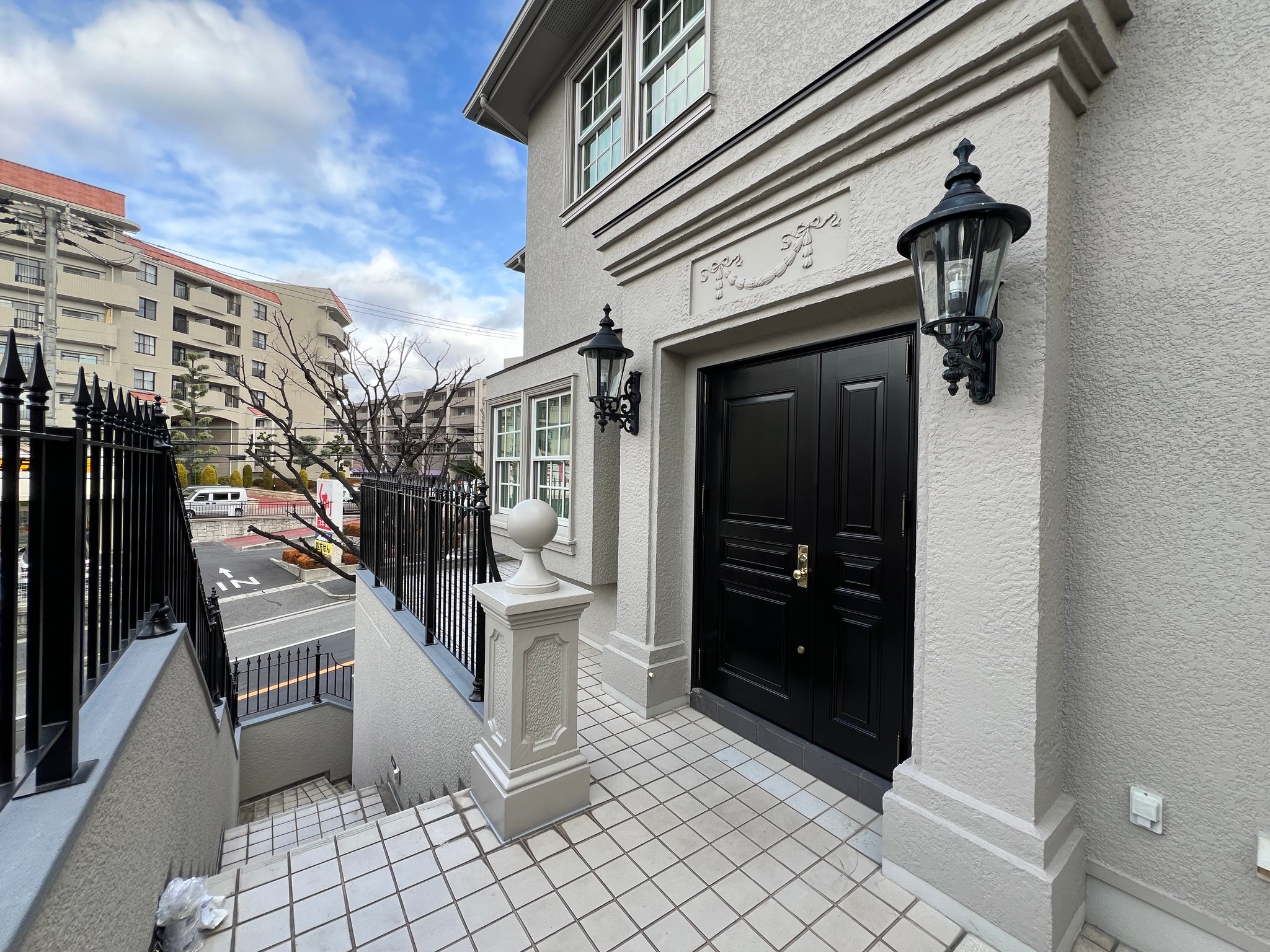 K様邸 玄関ドア（兵庫県西宮市）