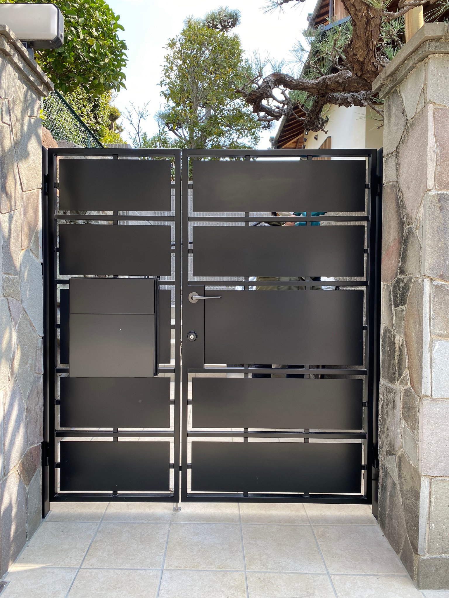 Y様邸 門扉（兵庫県芦屋市）