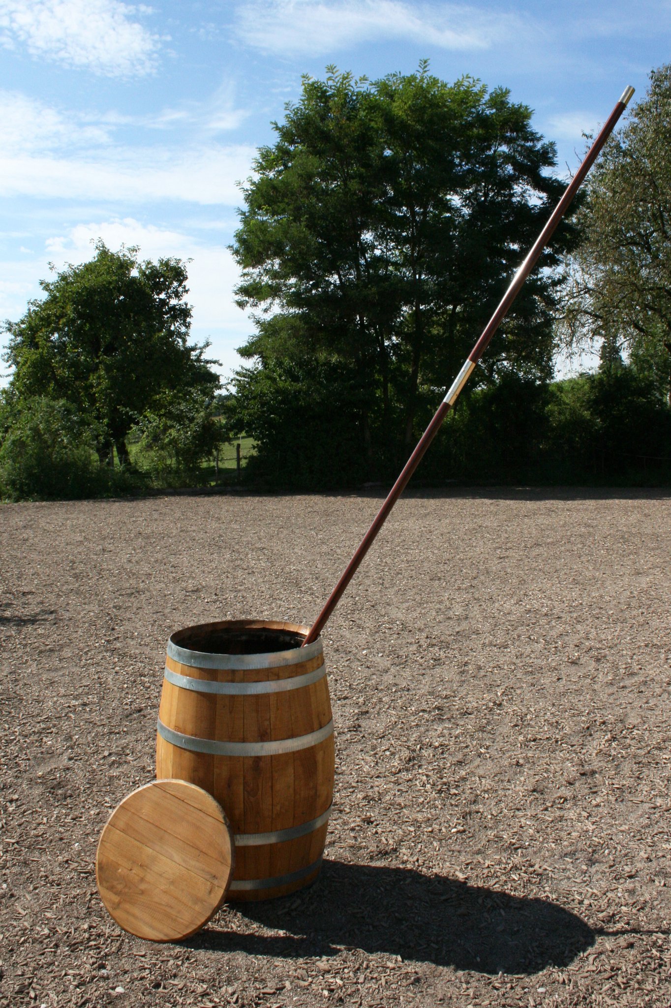 3m Garrocha in braun.