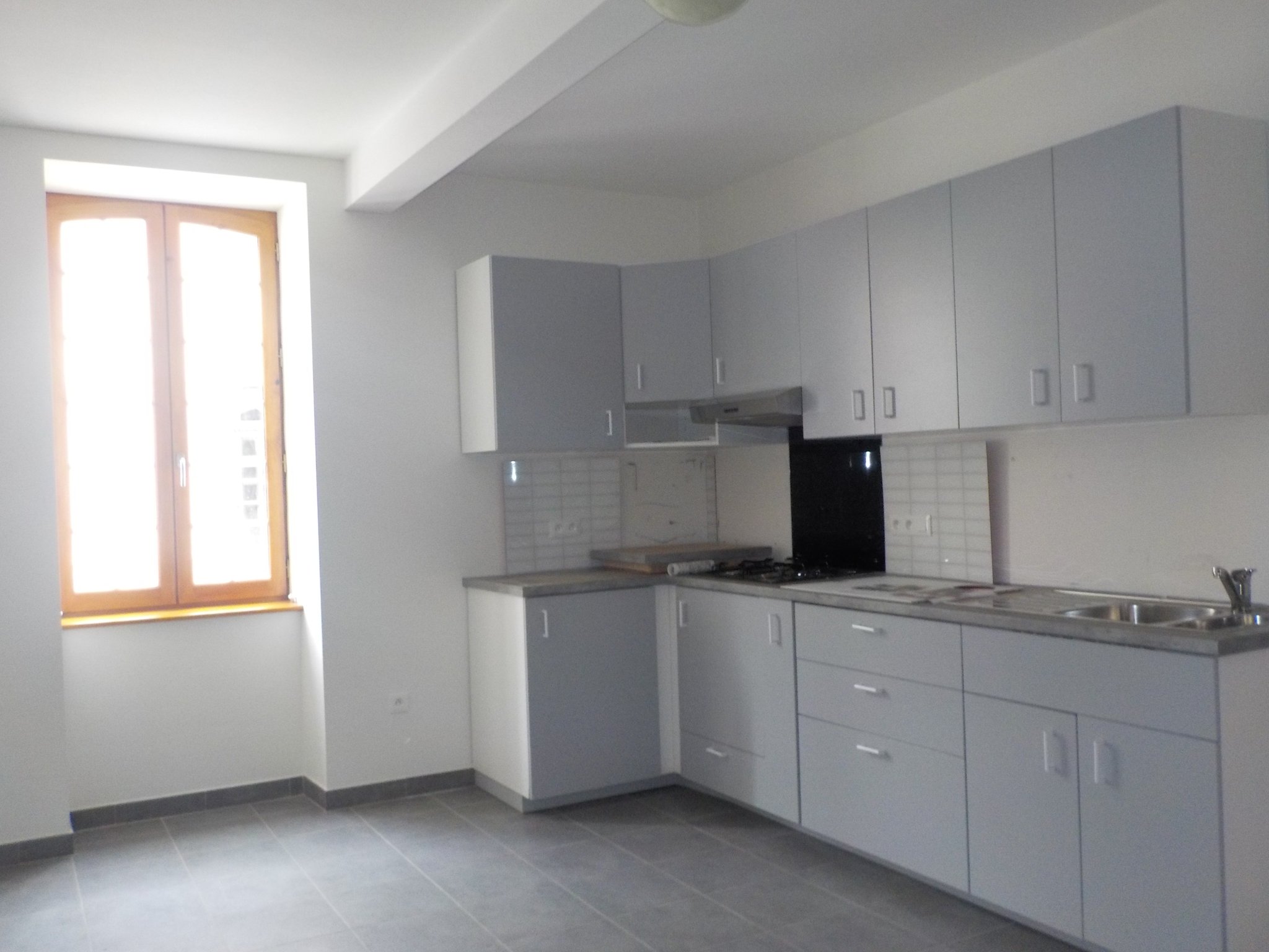 l'ancien salon transformé en cuisine