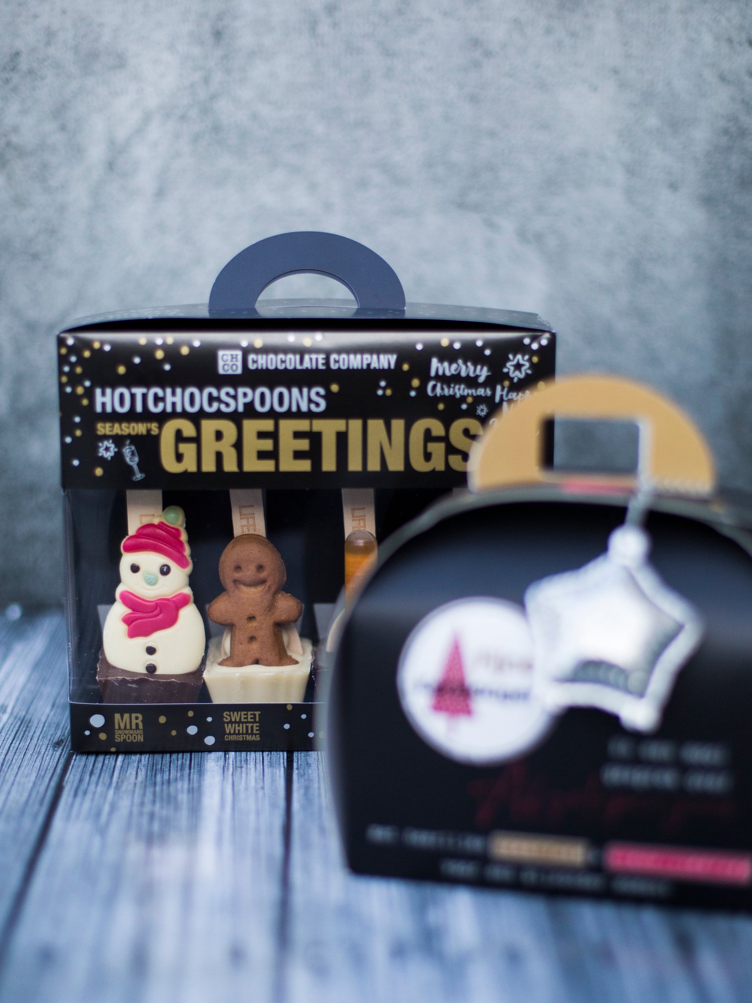 Theetasje met vragenkaartjes en chocolade - Aangeboden door Pand 41 en Hans Ouderwets Lekker!