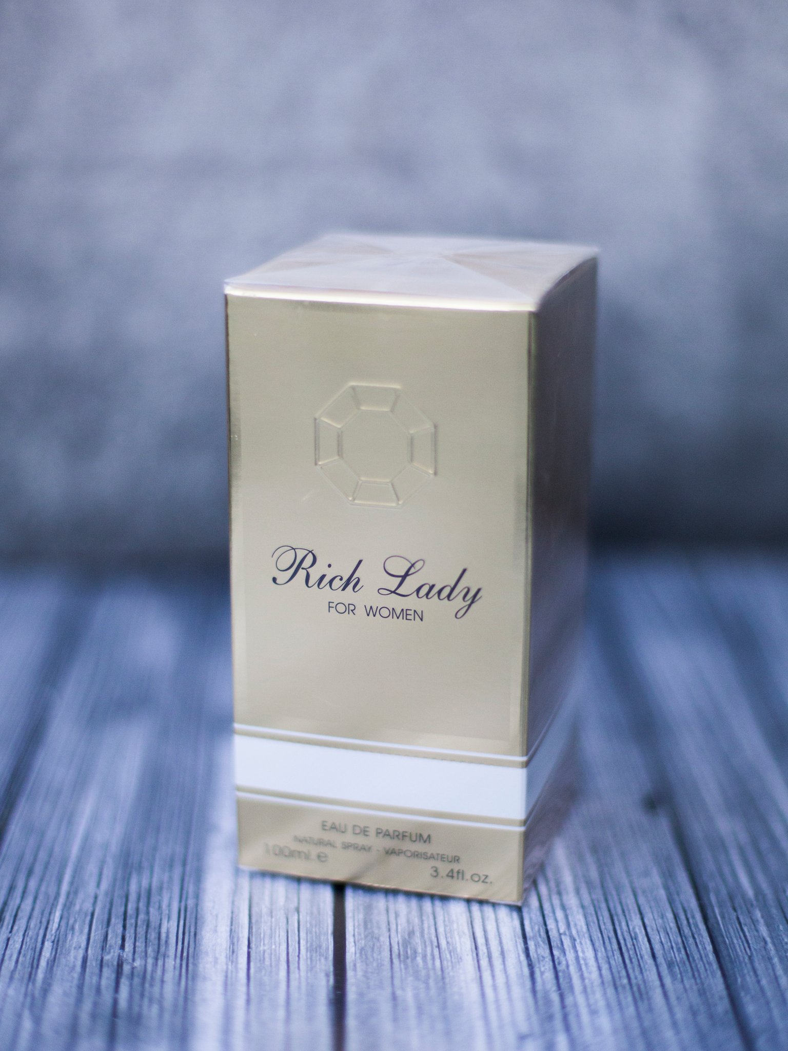 Geurtje vrouw - Aangeboden door Etos Doesburg