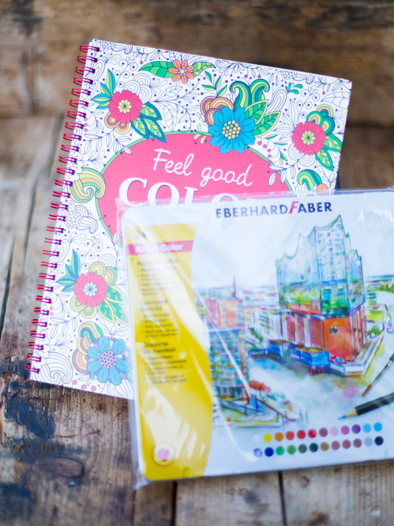 Kleuren voor volwassenen inclusief potloden set - Aangeboden door Staarink