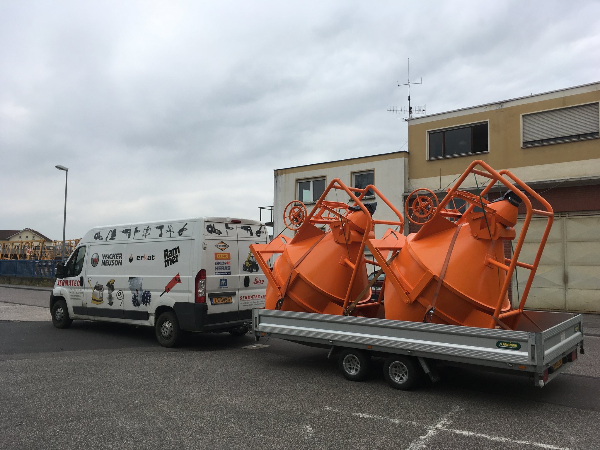 2 x FE 1018.14 H Betonsilo mit Handrad (Soludec)