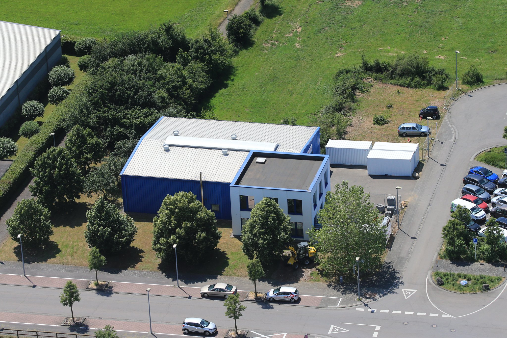 Unsere Halle von oben..Helikopteraufnahme :-)