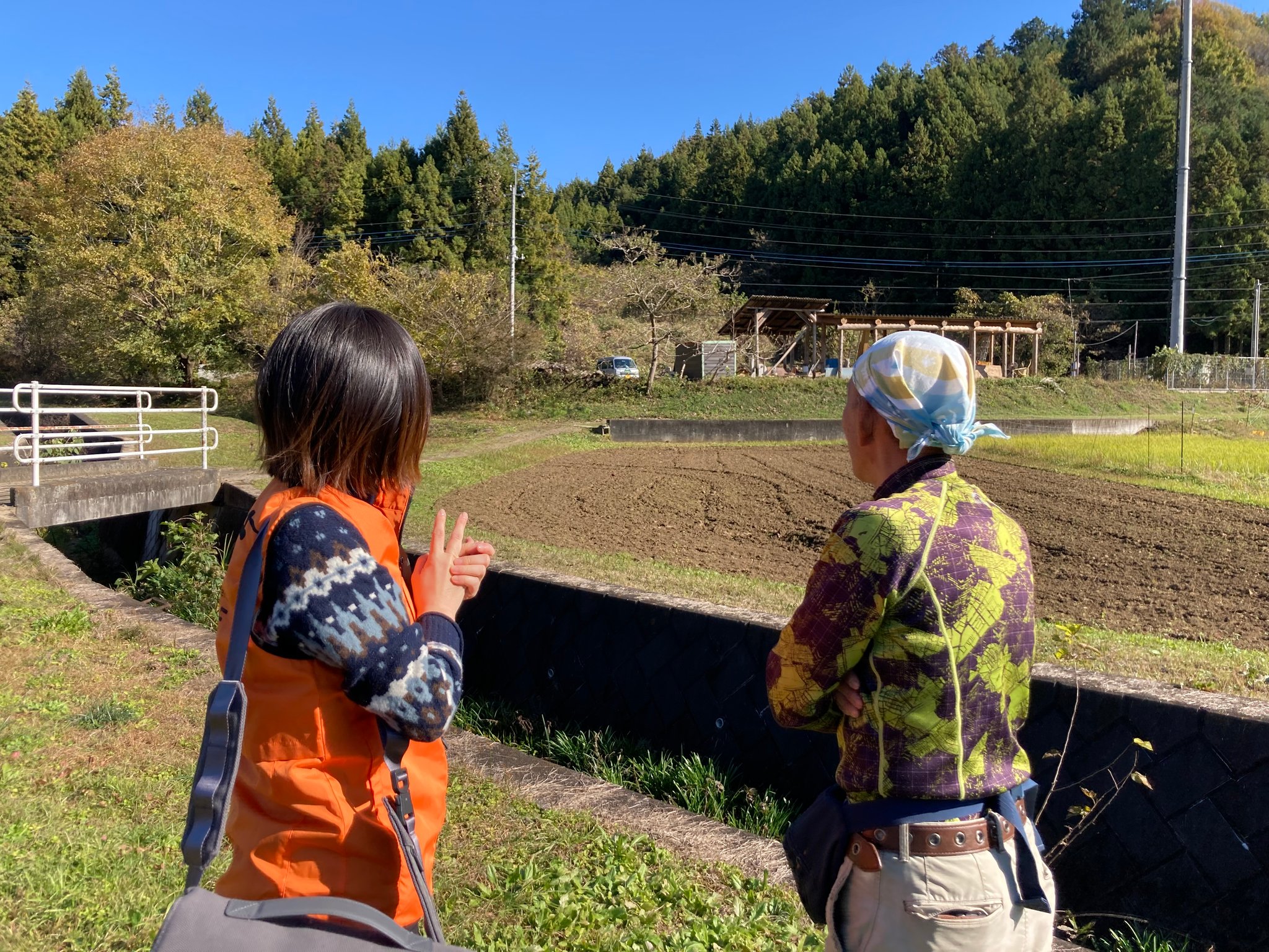 大木氏と奥佐野農泊推進協議会 代表田中
