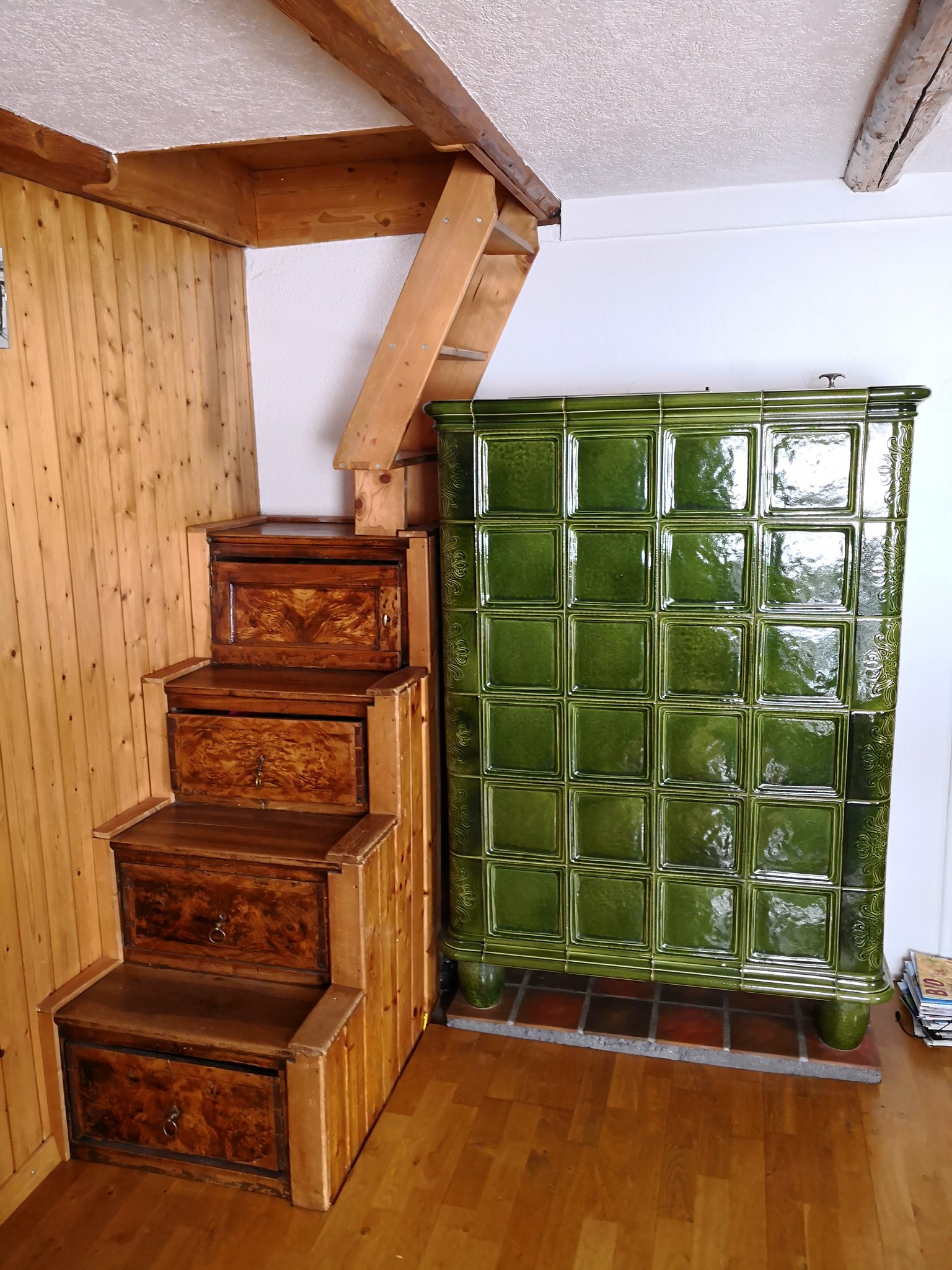 Bestehende Ofentreppe