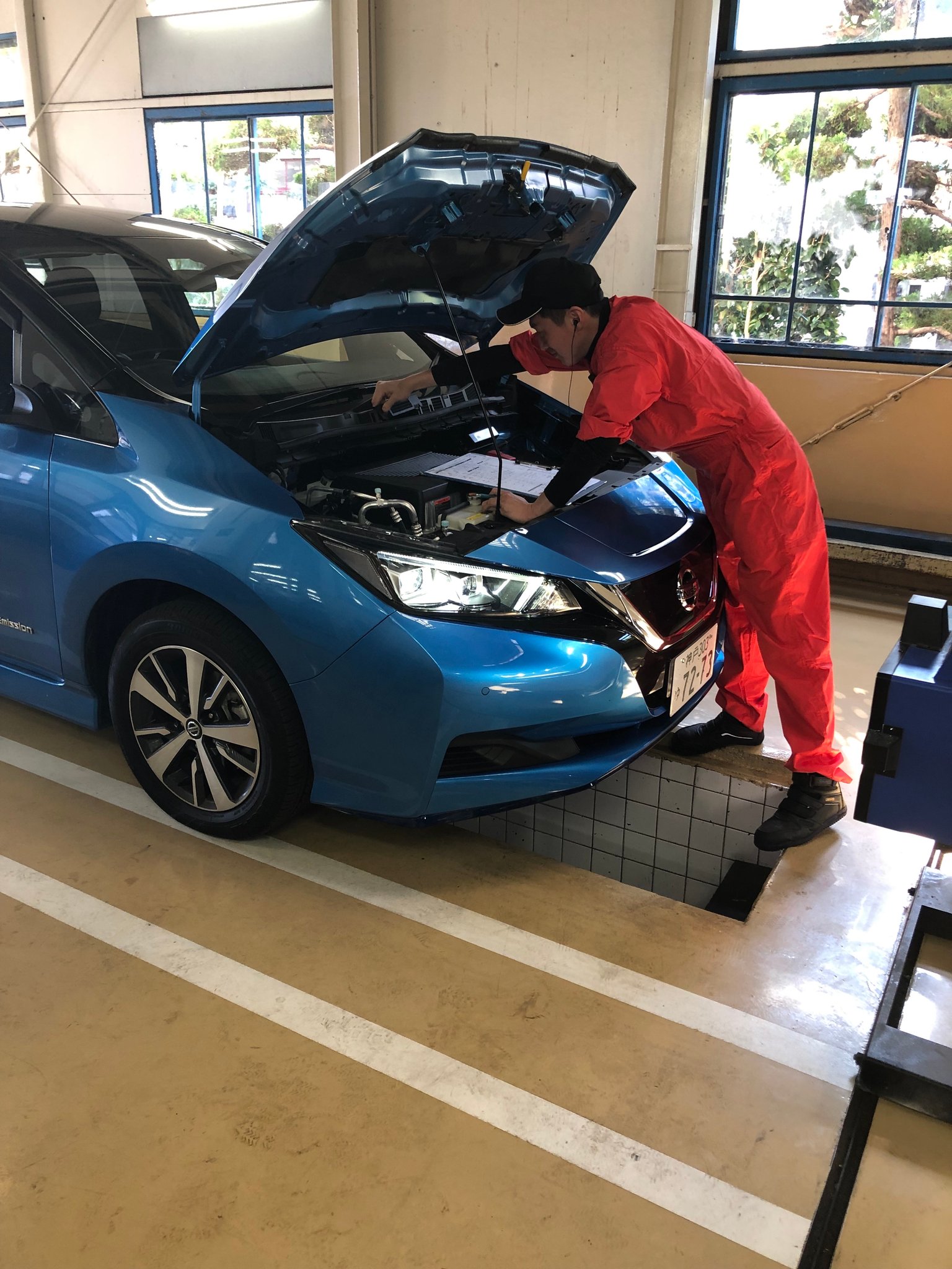 エンジンルーム内点検