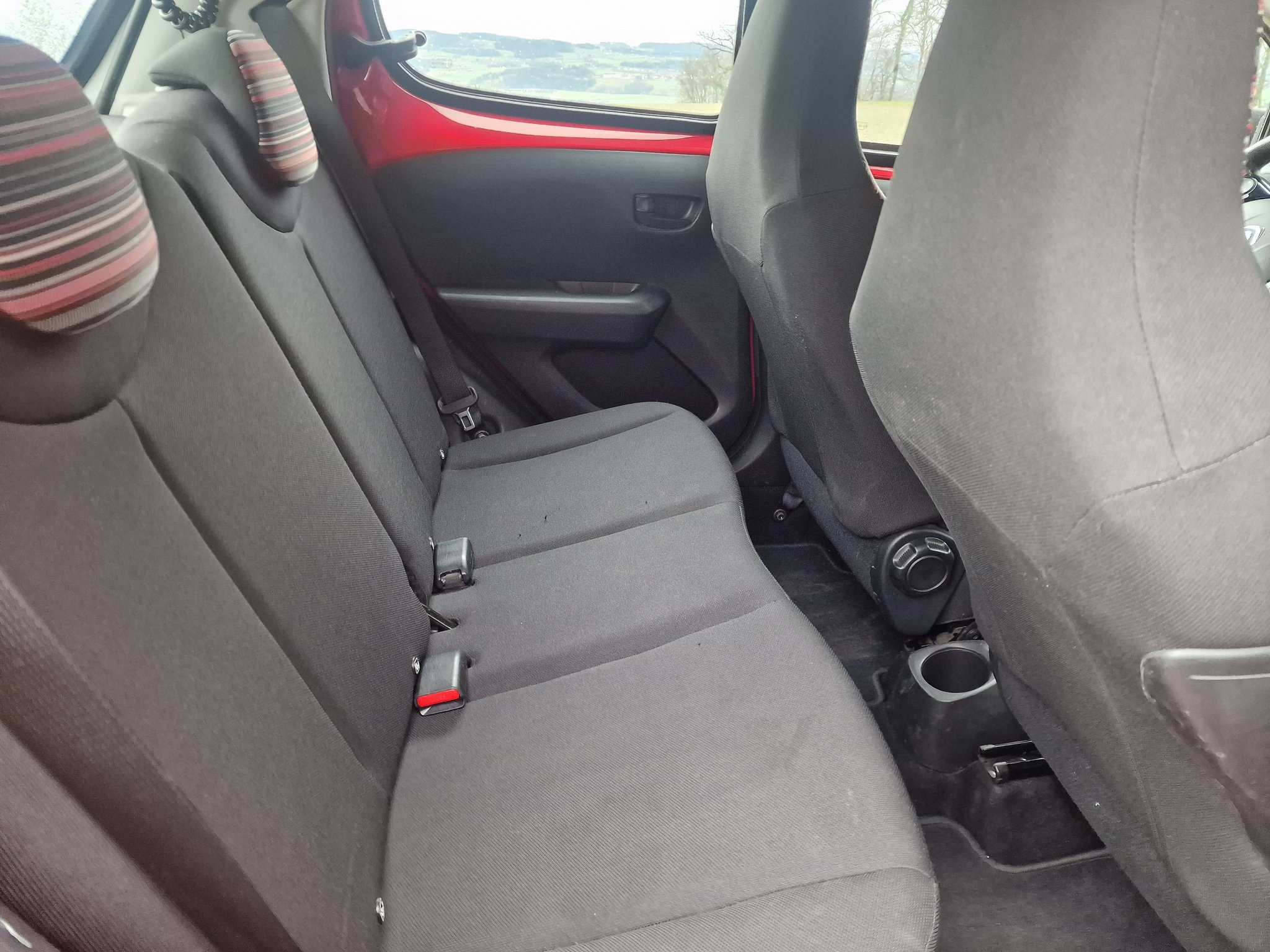 2 Sitzplätze hinten