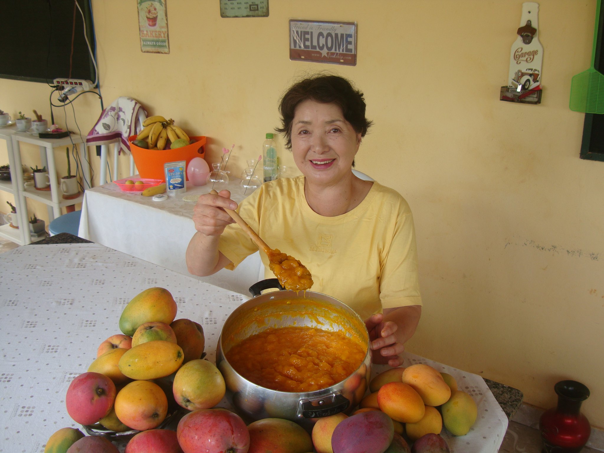 日本には生のマンゴが持ち帰れないので、完成したジャムを持ち帰りました。