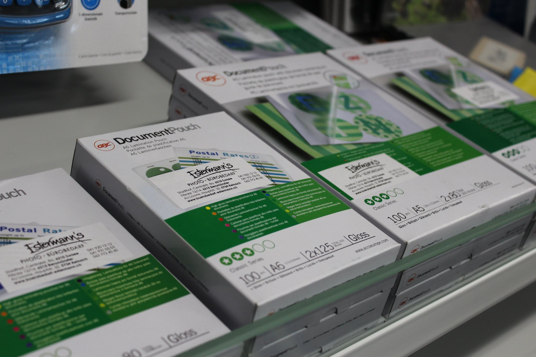 Laminierfolien vom Kreditkarten-Format bis Format A3, alles bei uns ab Lager erhältlich