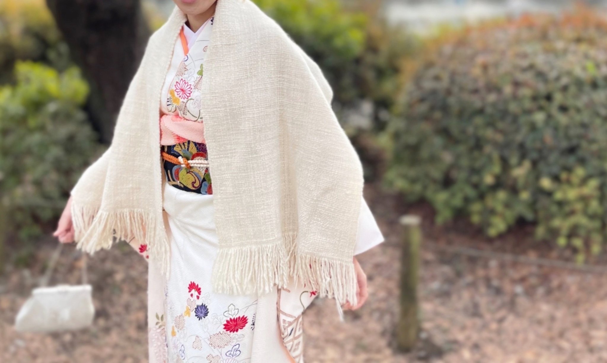 ▲振袖に合わせて織ったシルクカシミアのストール