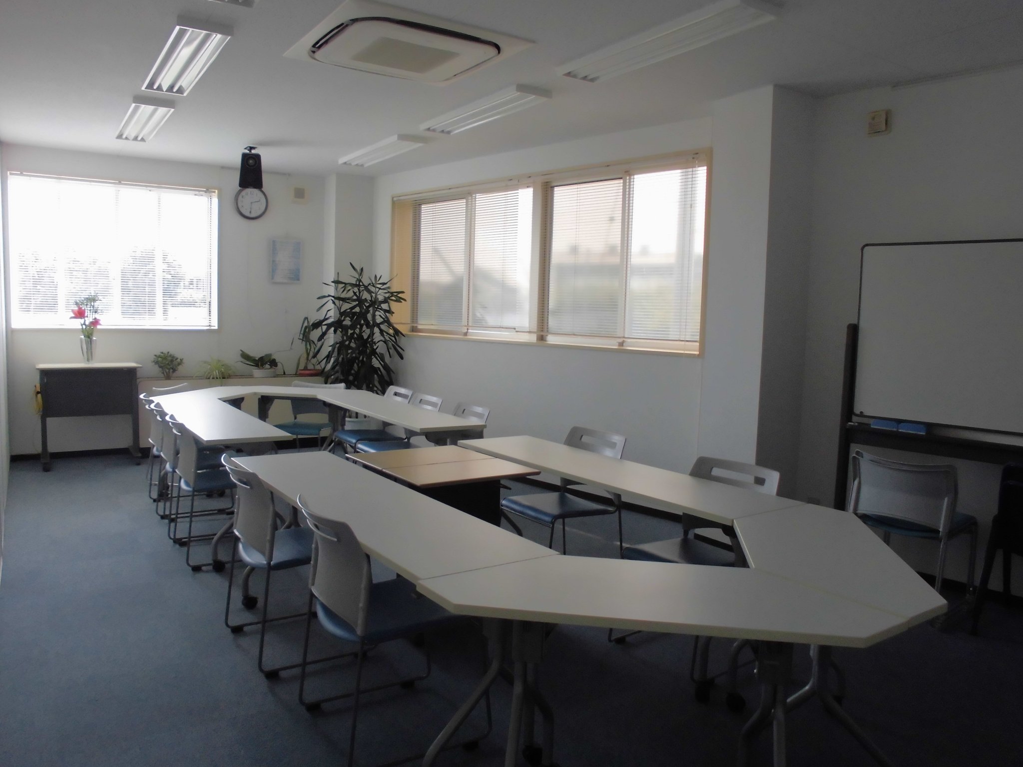 第四工場２F　会議室