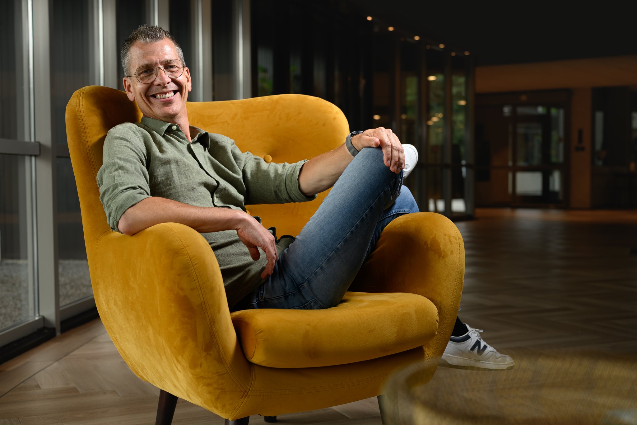 Portret van eigenaar Volda Informatiespecialisten door Jordy Leenders van Axis Studio.