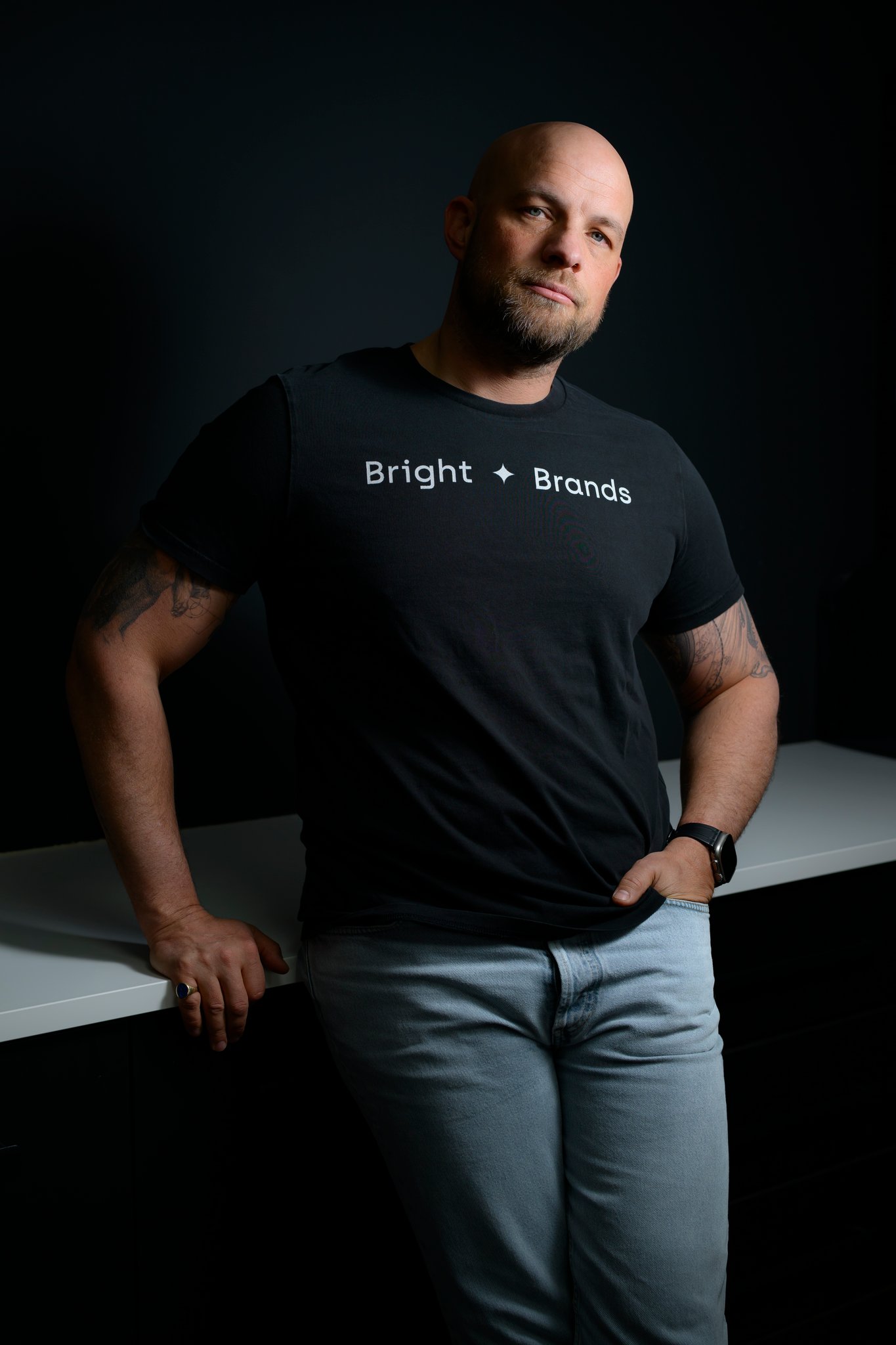 Portret van Olaf van Gastel van Bright Brands in Eindhoven door Jordy Leenders van Axis Studio Eindhoven.