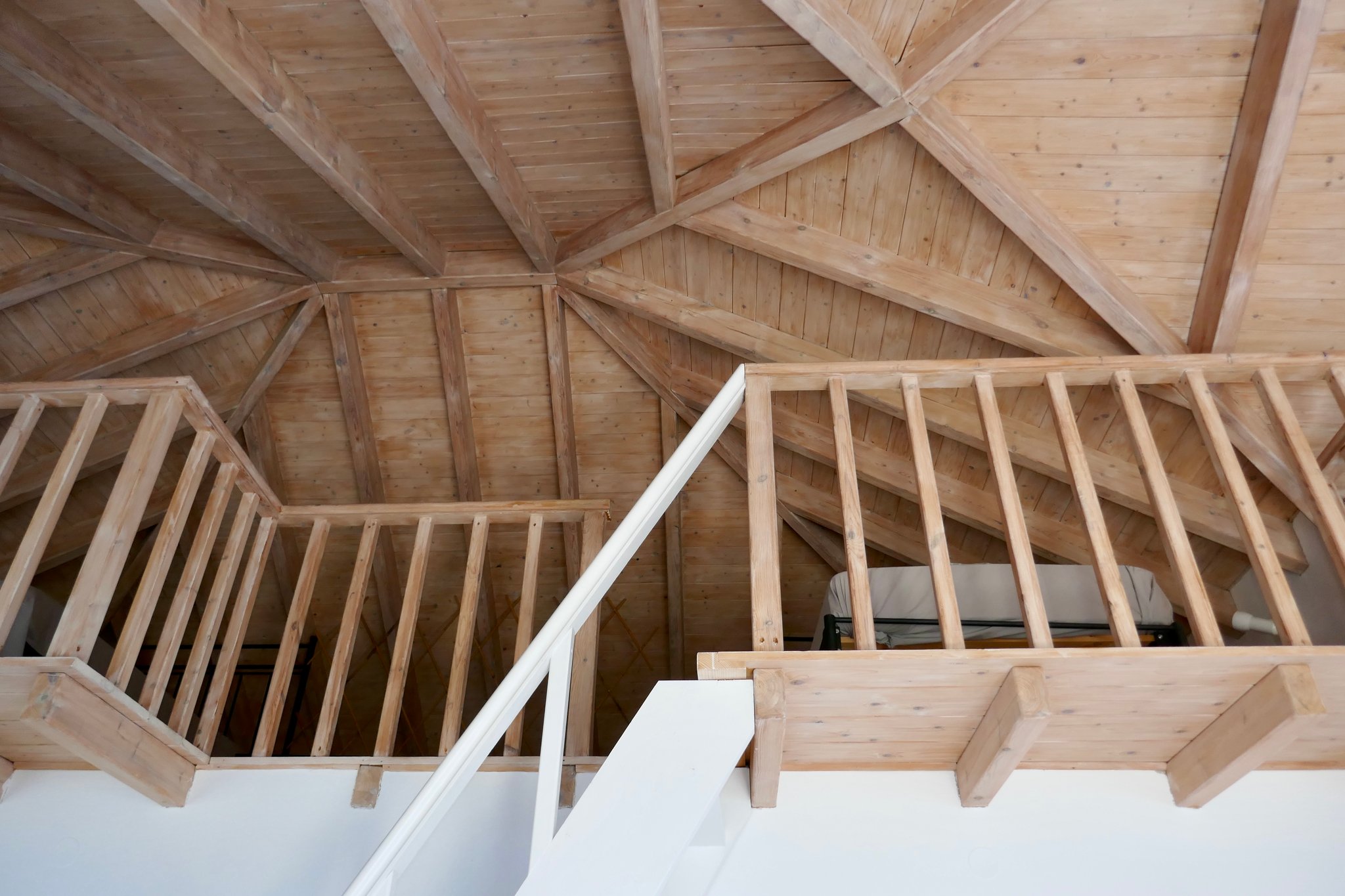 Galerie im Charis, Iris, Apollon