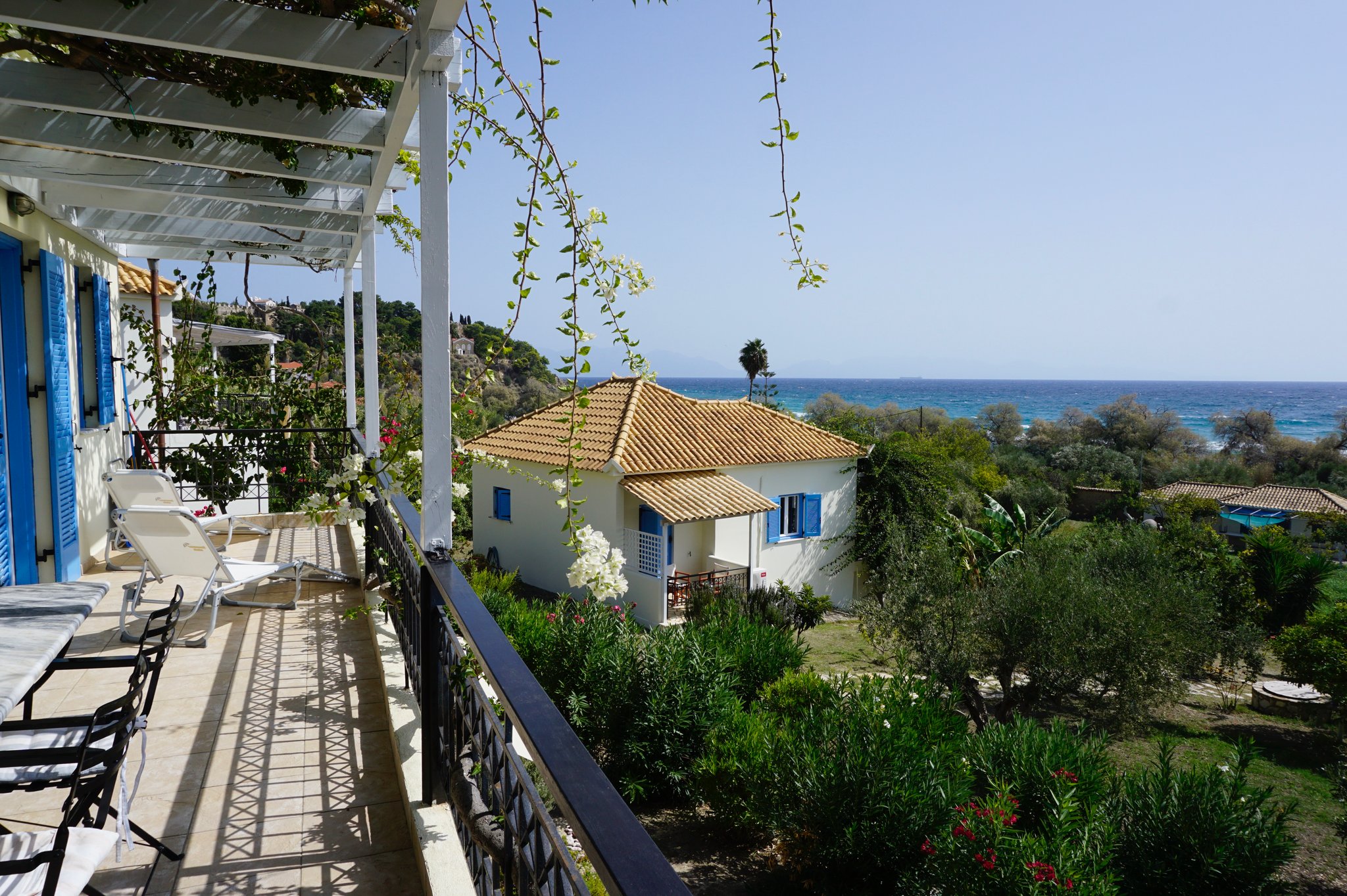 Aussicht vom Apollon auf Charis