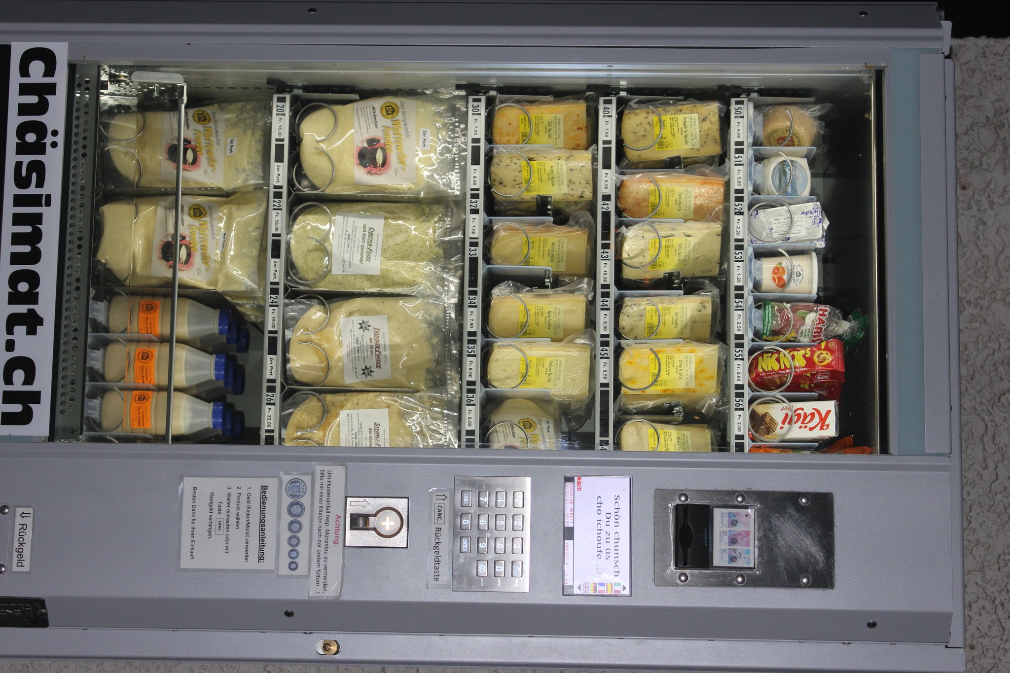 I fröiie mi we dr zuemer chömet...