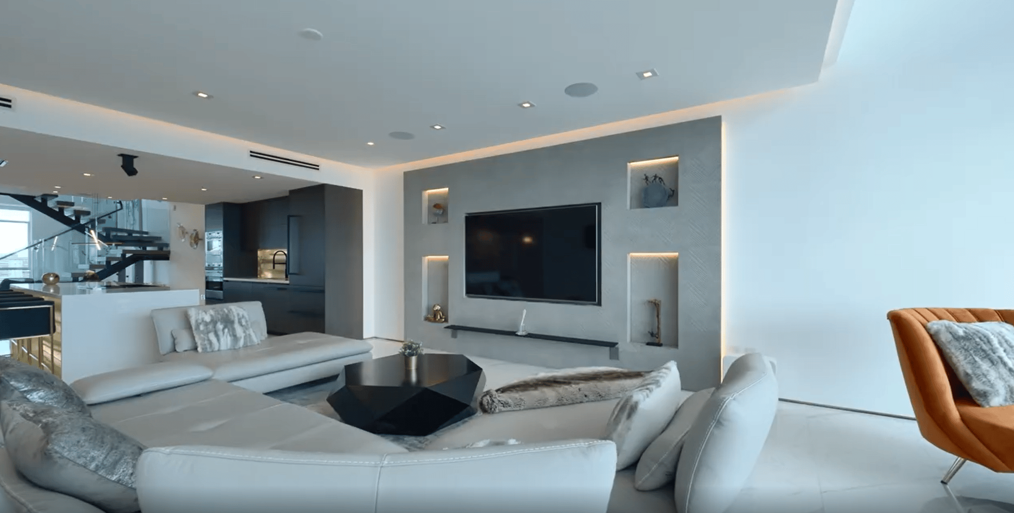 Abreu Luxury Homes and Condos