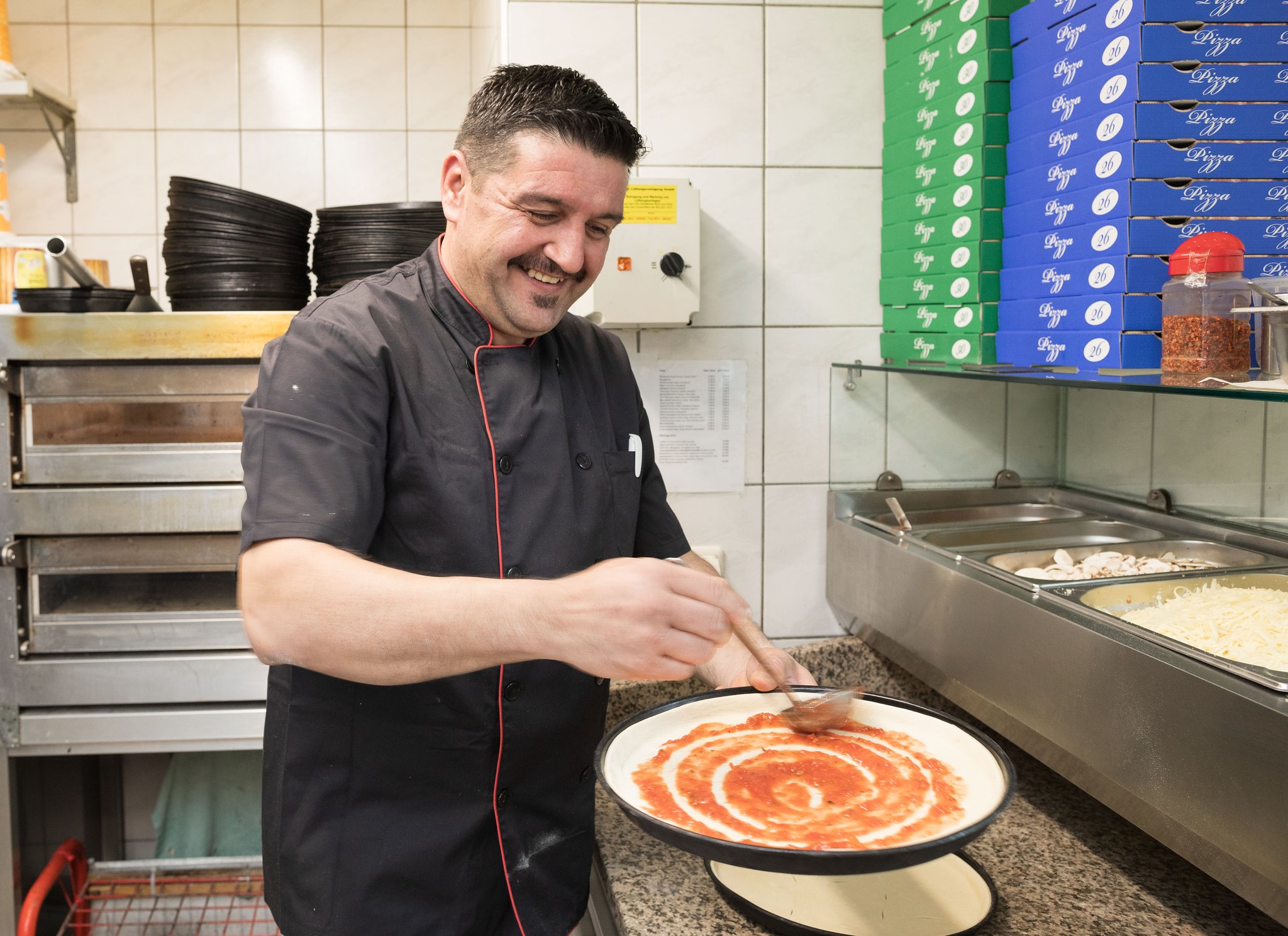 In der Küche wird immer frisch für euch gekocht!