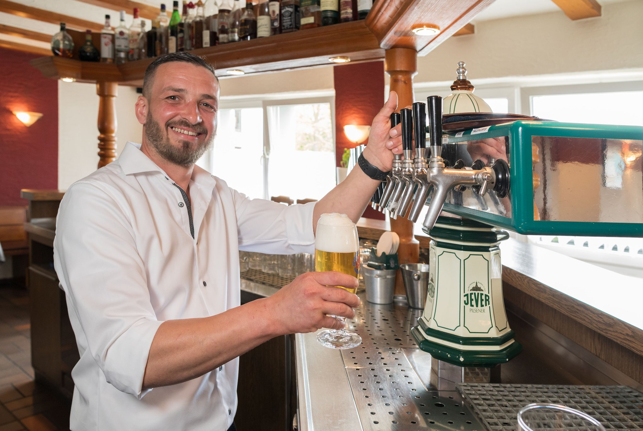 Und hinterm Tresen eiskalt!