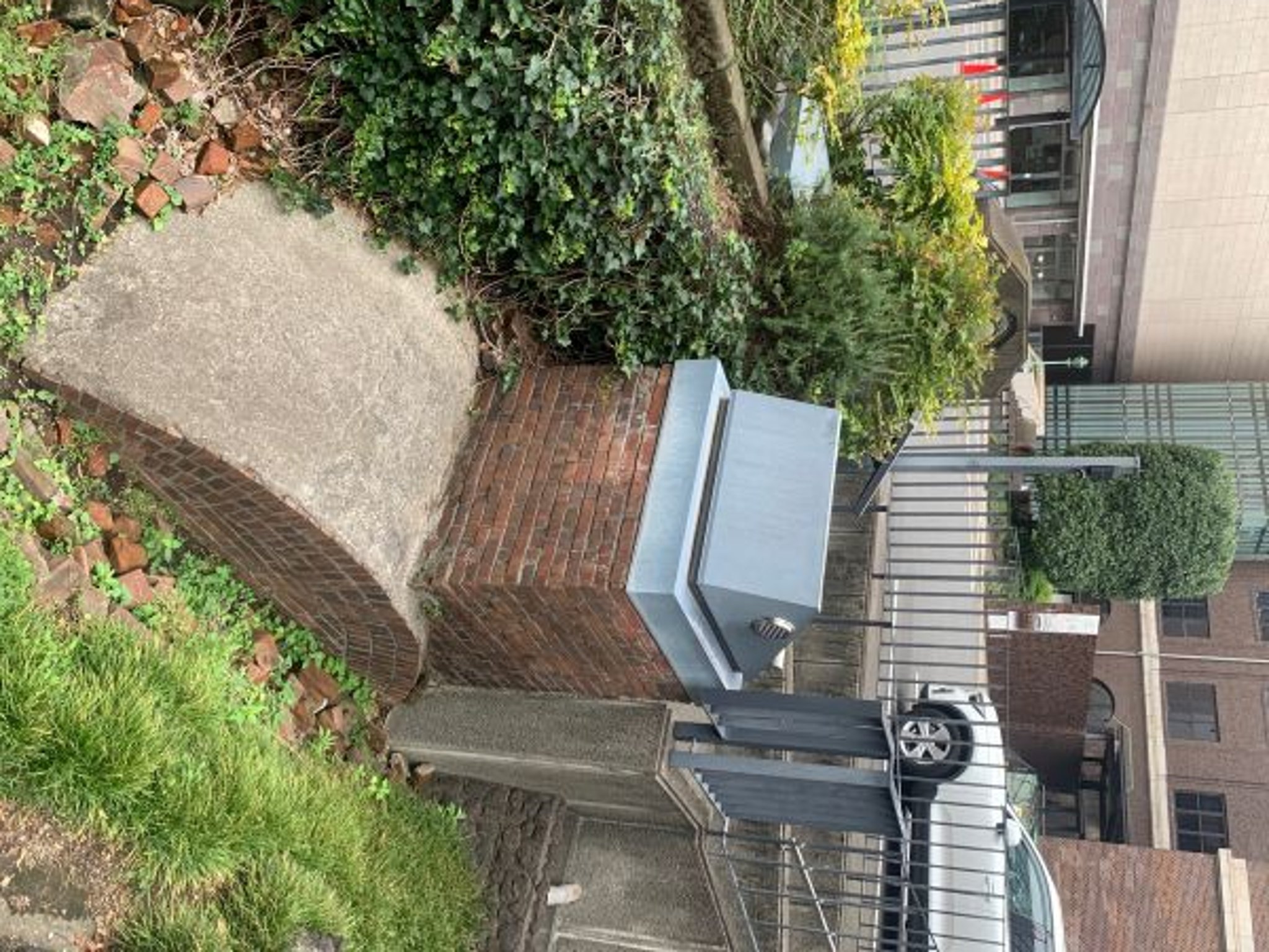 旧居留地消防隊地下貯水槽遺構