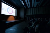 スマホでサイトを閲覧するユーザーの割合