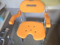 浴室の椅子の写真