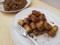 砂糖をまぶしたバナナのお菓子