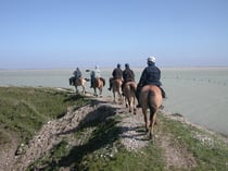 Passage sur la digue pour St Valery
