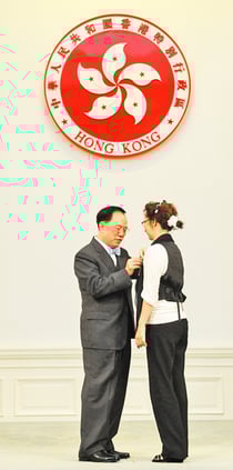 鄧宛霞老師 榮獲 香港特別行政區政府 頒授 榮譽勳章