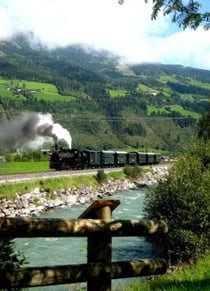 Dampflok in Fahrt Richtung Krimml